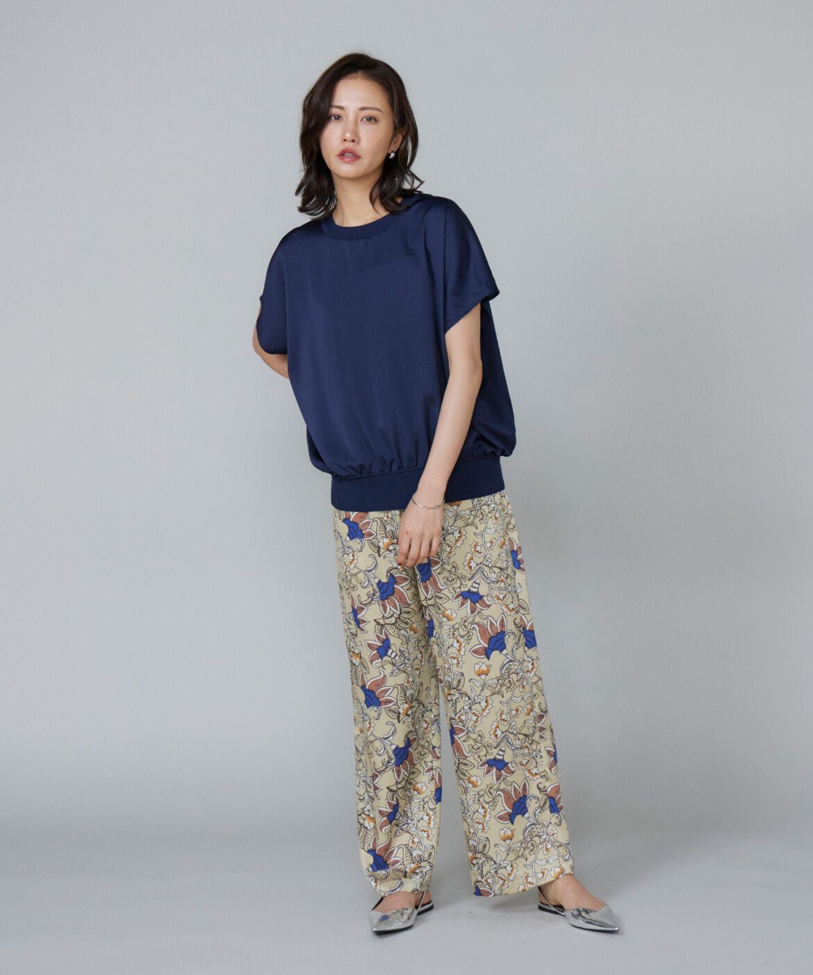 Le Souk「《大きいサイズ》シルキーライクフレンチスリーブニットプルオーバー」|ニット・セーター|