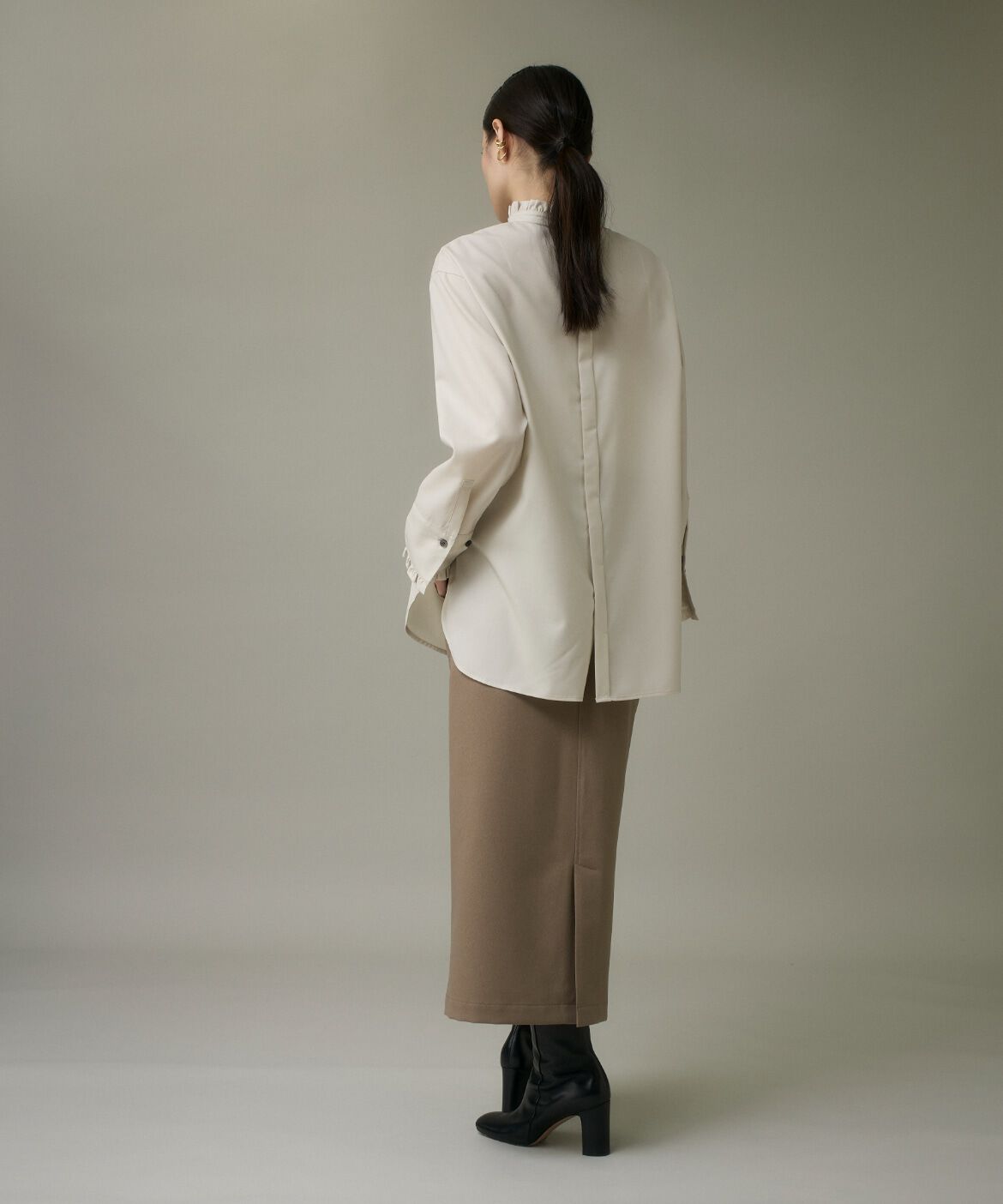 DAY by DAY it&rsquo;s international「ウールフリルブラウス《アリエスウール Super120S'》」|シャツ・ブラウス|