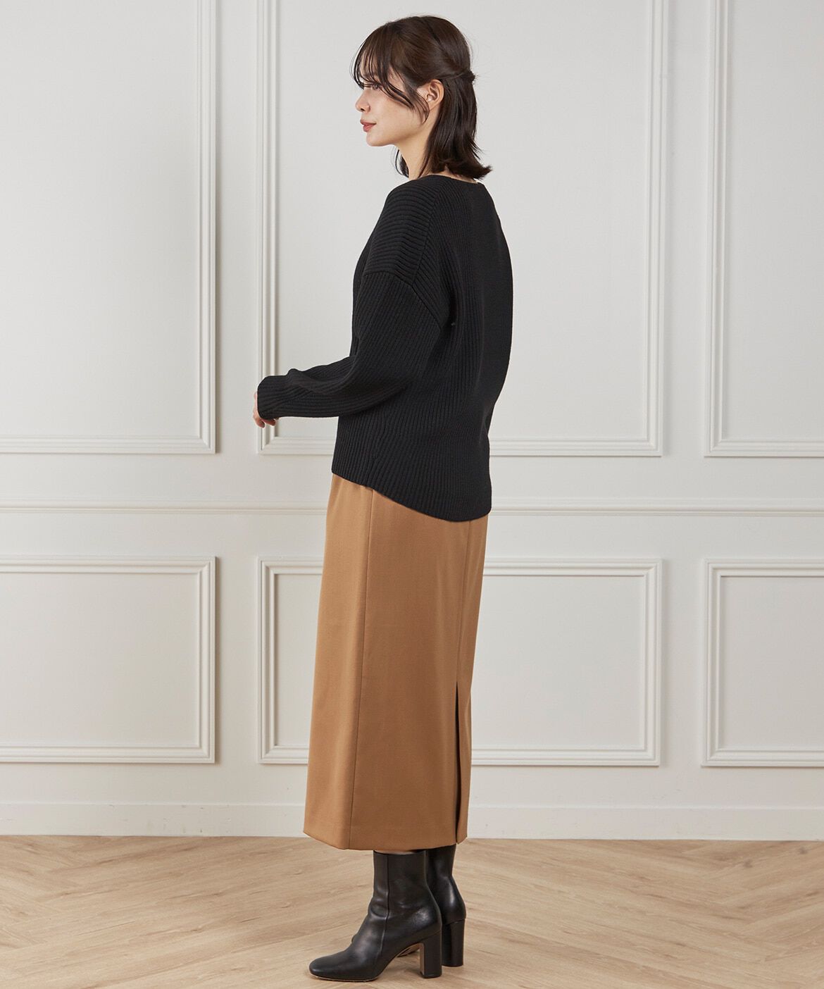 INED「Vネックプルオーバーニット」|ニット・セーター|