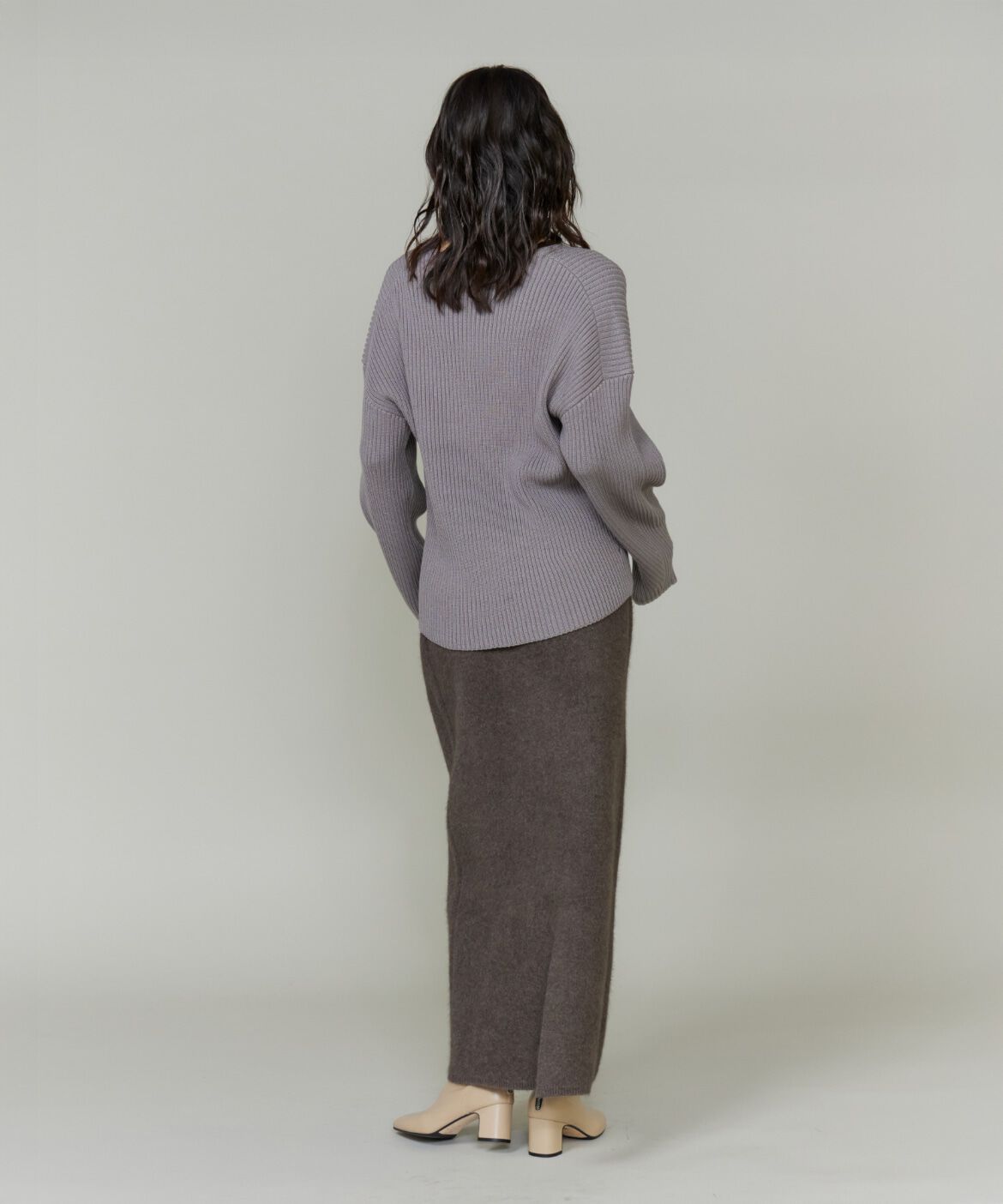 INED「Vネックプルオーバーニット」|ニット・セーター|