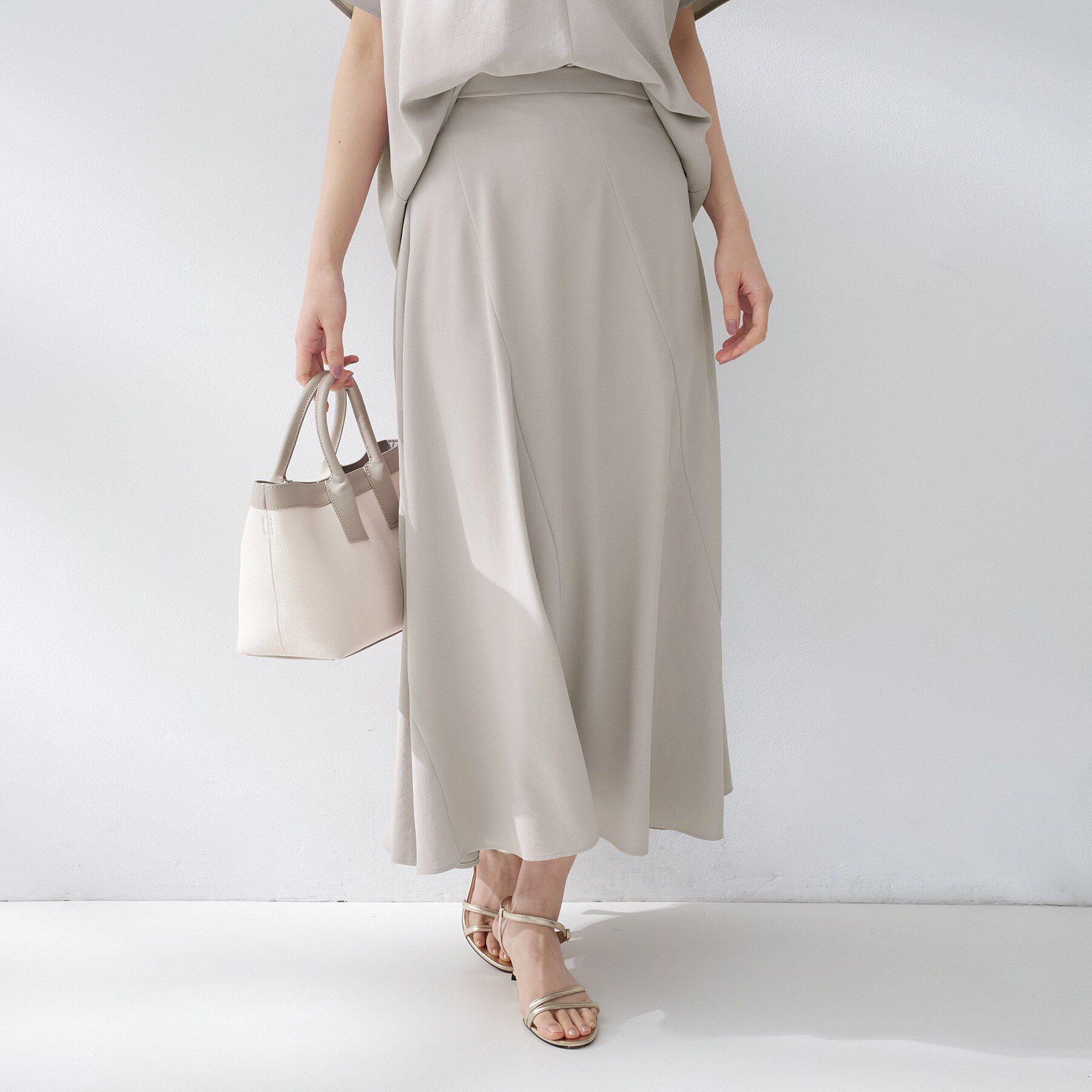 UNTITLED「【はっ水/遮熱/セットアップ可】リラクミスト フレアスカート」|スカート|