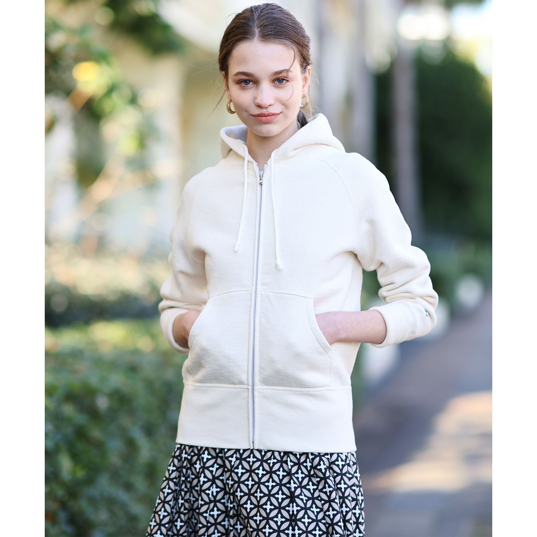 DRESSTERIOR「デキシー吊裏毛ジップアップパーカ」|パーカー|アイボリー(004)