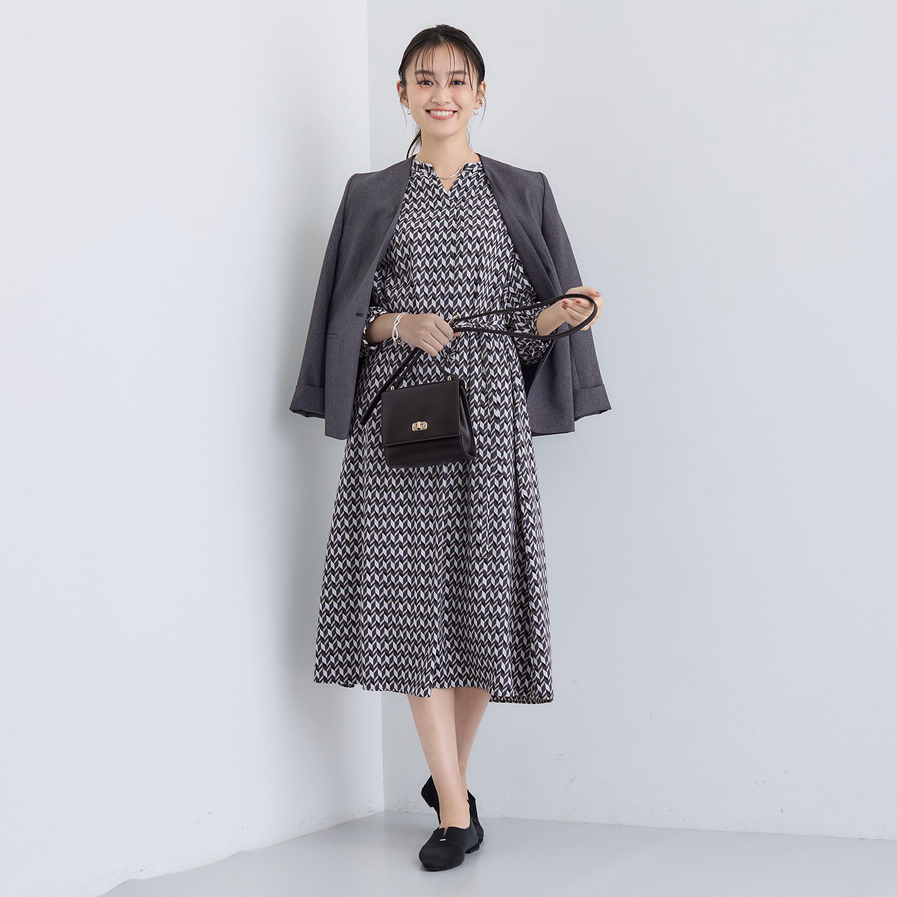 INDIVI「【洗える／オリジナル柄】ジオメプリント フレアワンピース」|ワンピース|