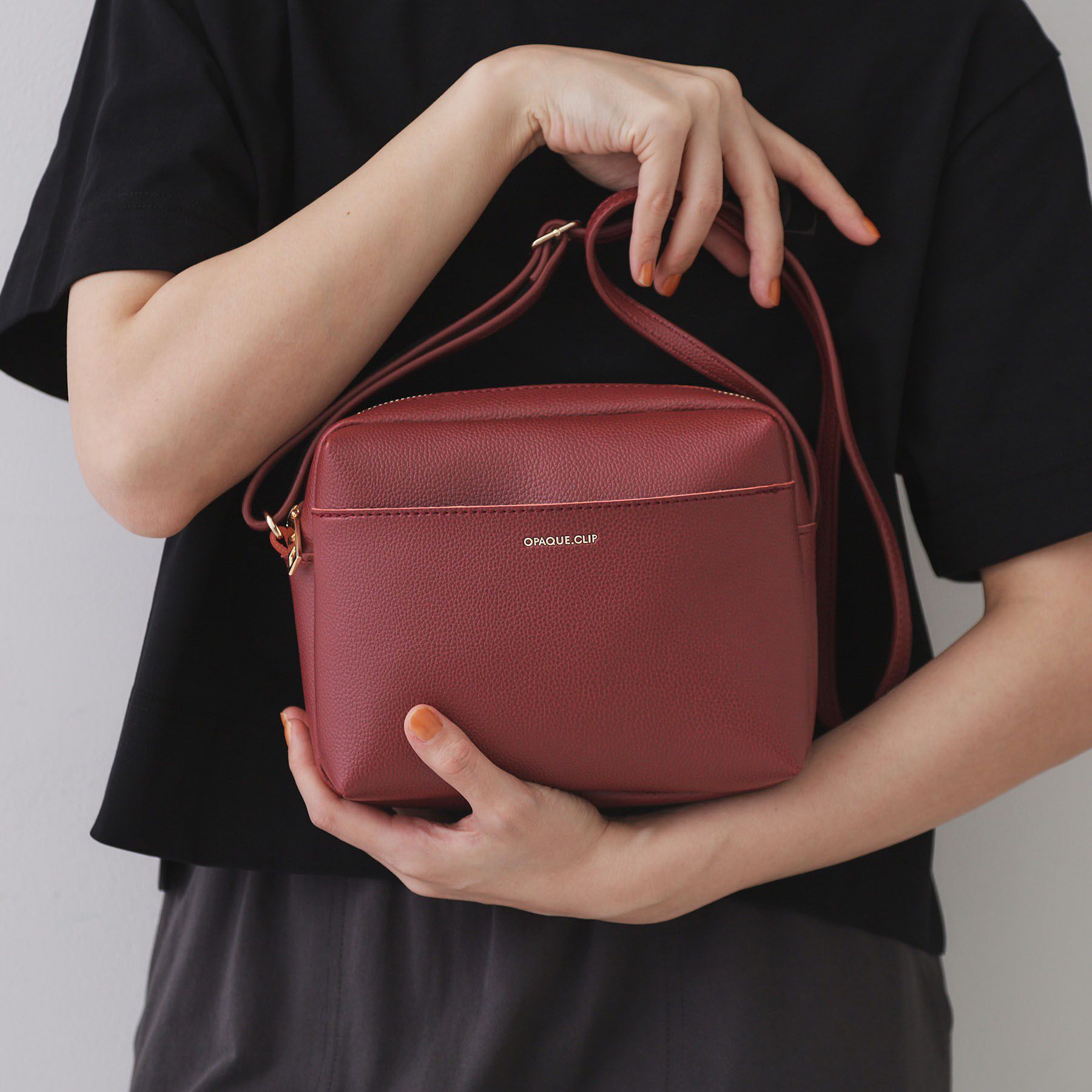 OPAQUE.CLIP「【長さ調節可能】ラウンドスクエアマチ付きミニショルダーバッグ」|ショルダー・メッセンジャー|ボルドー(064)
