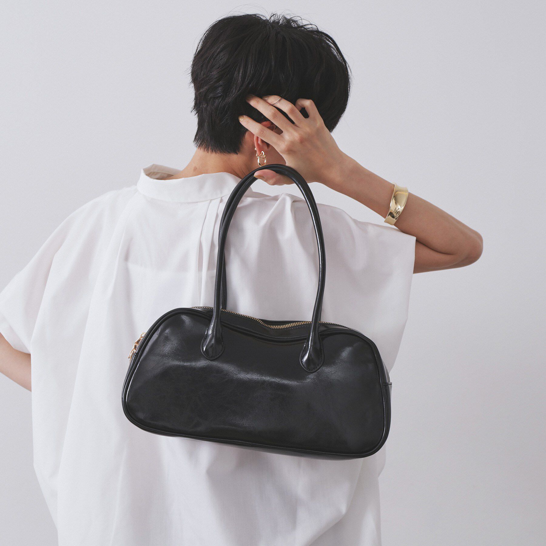 OPAQUE.CLIP「【軽量】オイル調合皮ワイドボストンバッグ」|ボストンバッグ|ブラック(019)