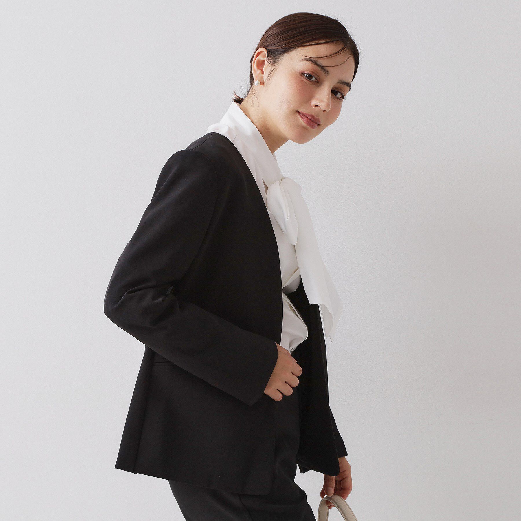 OPAQUE.CLIP「≪通勤・セレモニー/セットアップ対応≫ Vネックジャケット/ダブルクロス【洗濯機OK】」|ノーカラージャケット|