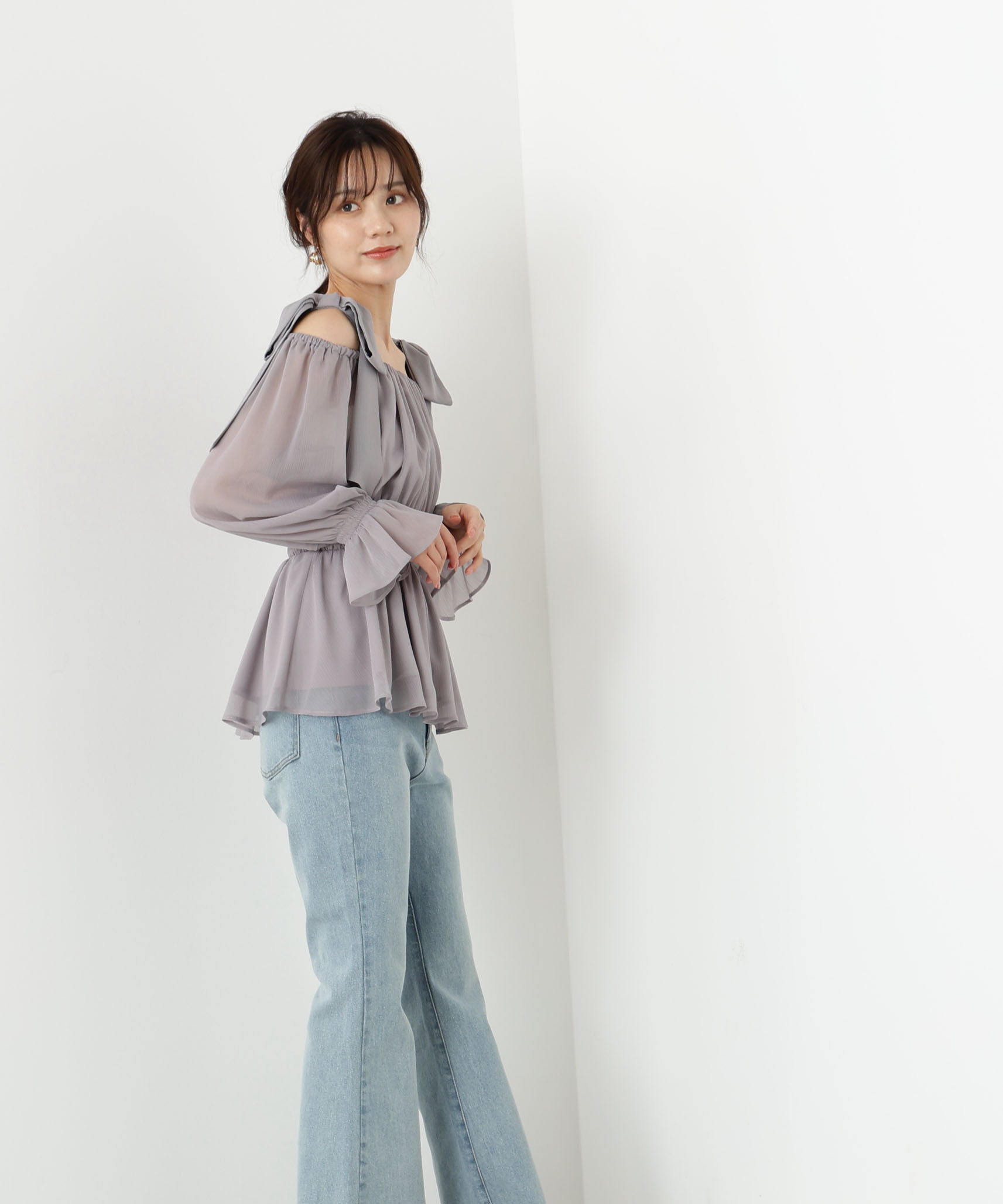 PROPORTION BODY DRESSING「ショルダーリボンシャーリングブラウス　25AW」|シャツ・ブラウス|