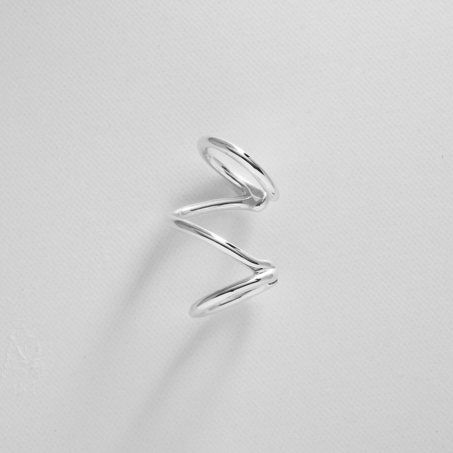 COCOSHNIK ONKITSCH「シルバー ラインイヤーカフ トリプル」|イヤリング|