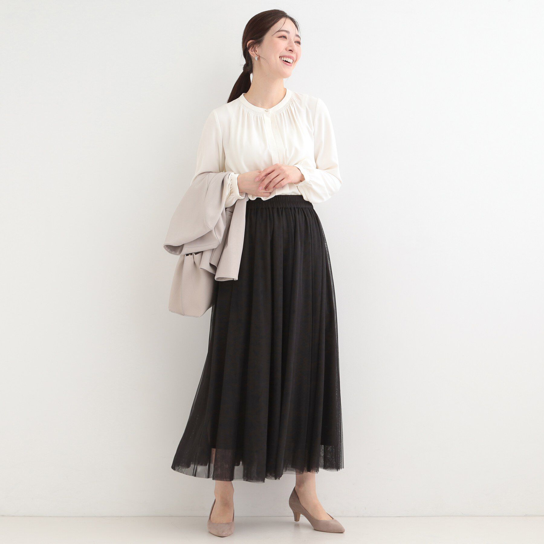 SHOO･LA･RUE「【多機能】メタルボタンがアクセント ふんわりギャザーブラウス」|シャツ・ブラウス|