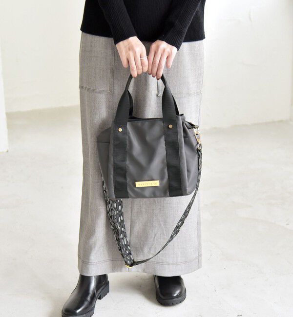 quaranciel「《一部追加予約》quaranciel: 2way 8ポケット ライン ショルダー バッグ」|ショルダー・メッセンジャー|