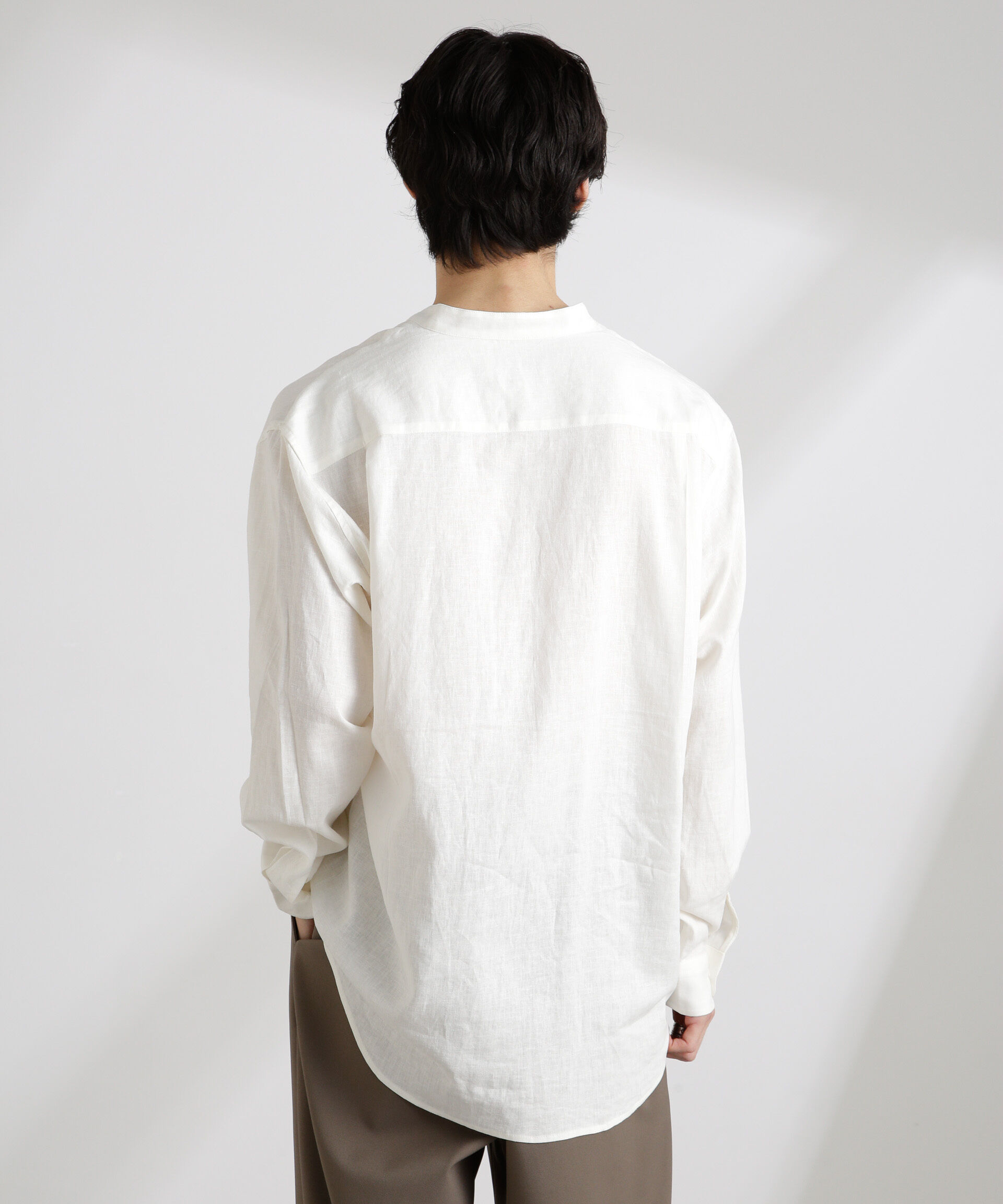 nano･universe「アンチスメルリネン バンドカラーシャツ 長袖」|シャツ・ブラウス|