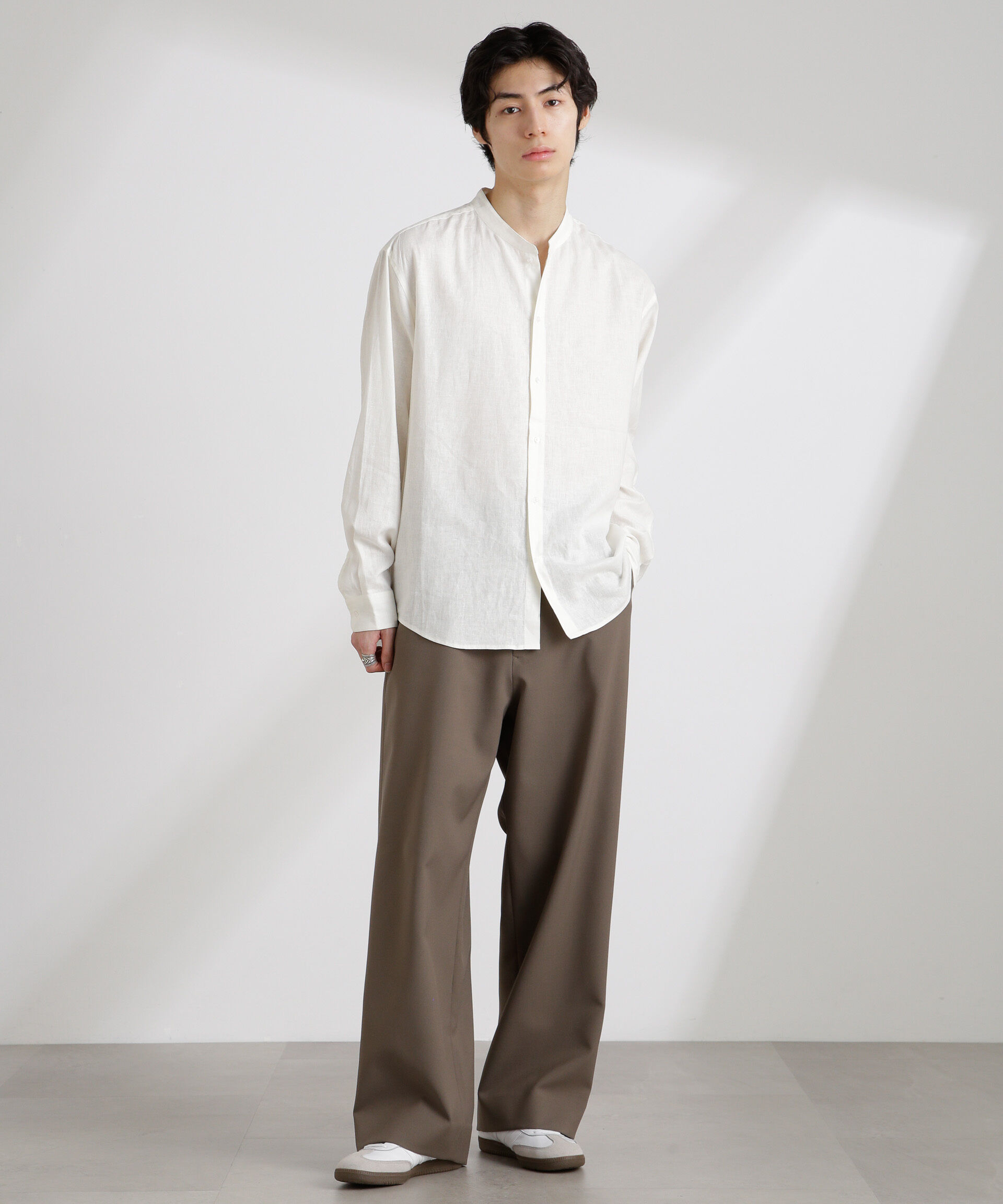 nano･universe「アンチスメルリネン バンドカラーシャツ 長袖」|シャツ・ブラウス|