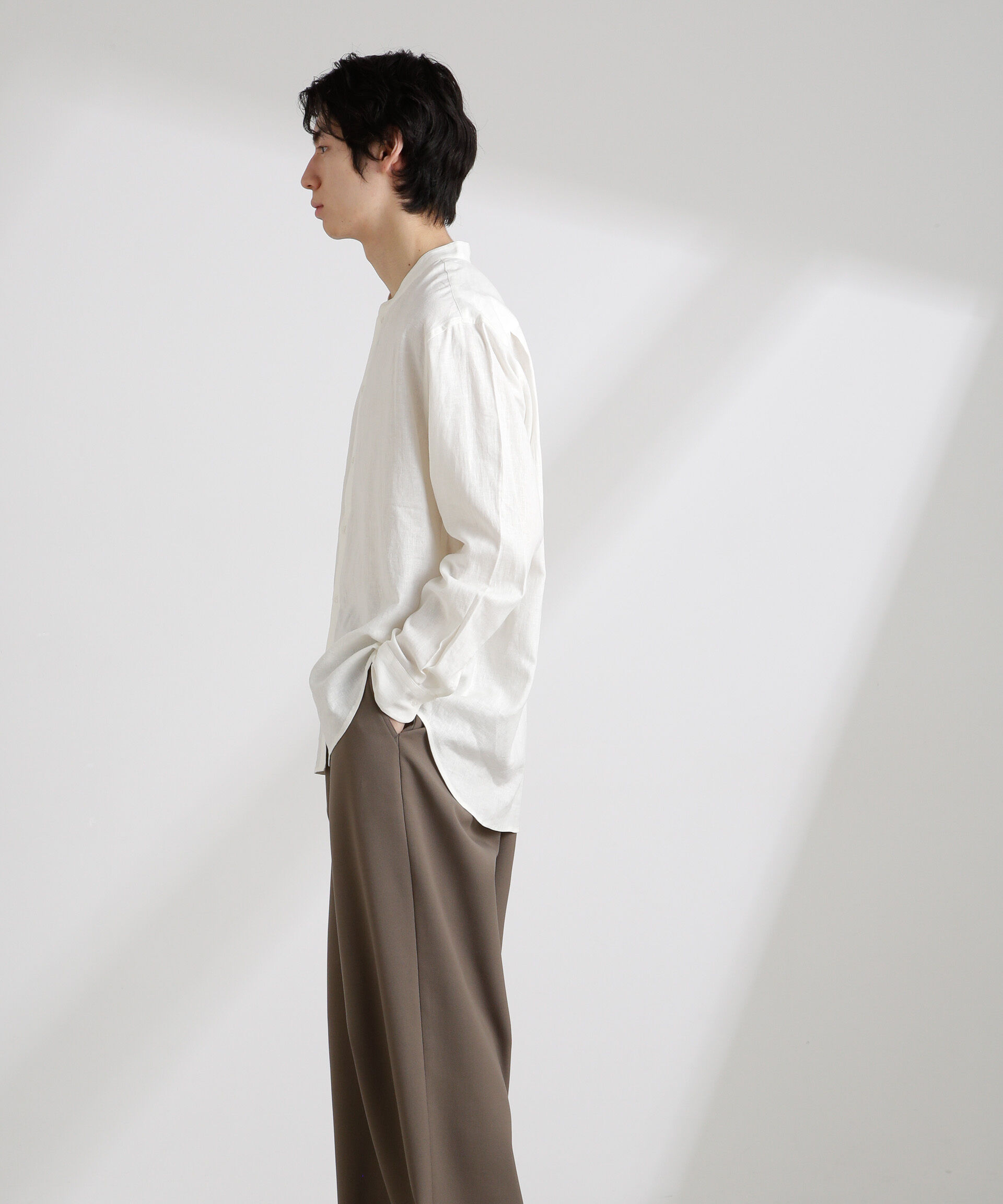 nano･universe「アンチスメルリネン バンドカラーシャツ 長袖」|シャツ・ブラウス|