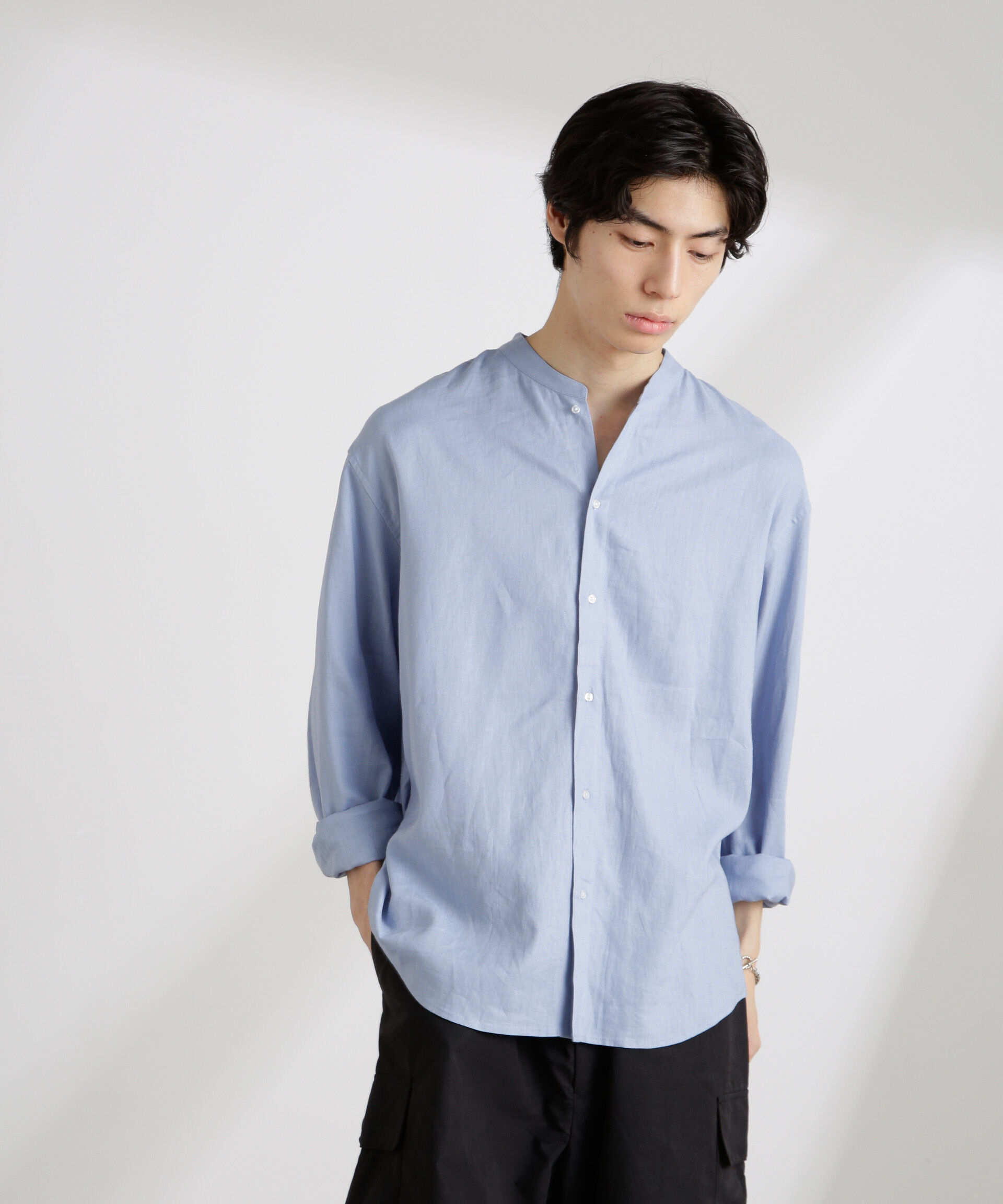 nano･universe「アンチスメルリネン バンドカラーシャツ 長袖」|シャツ・ブラウス|サックス5