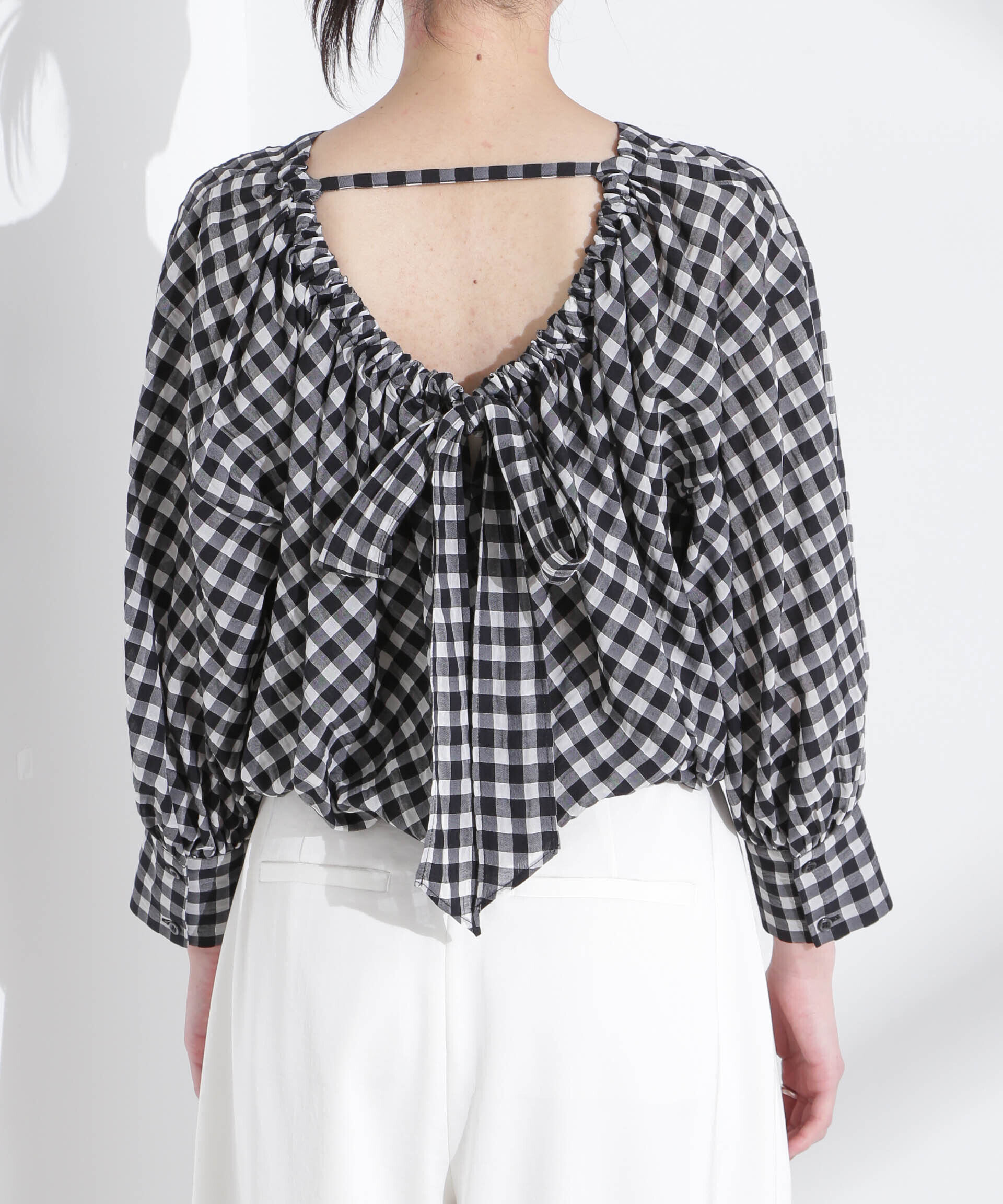 nano･universe「シアーチェックバックオープンバルーンブラウス」|シャツ・ブラウス|