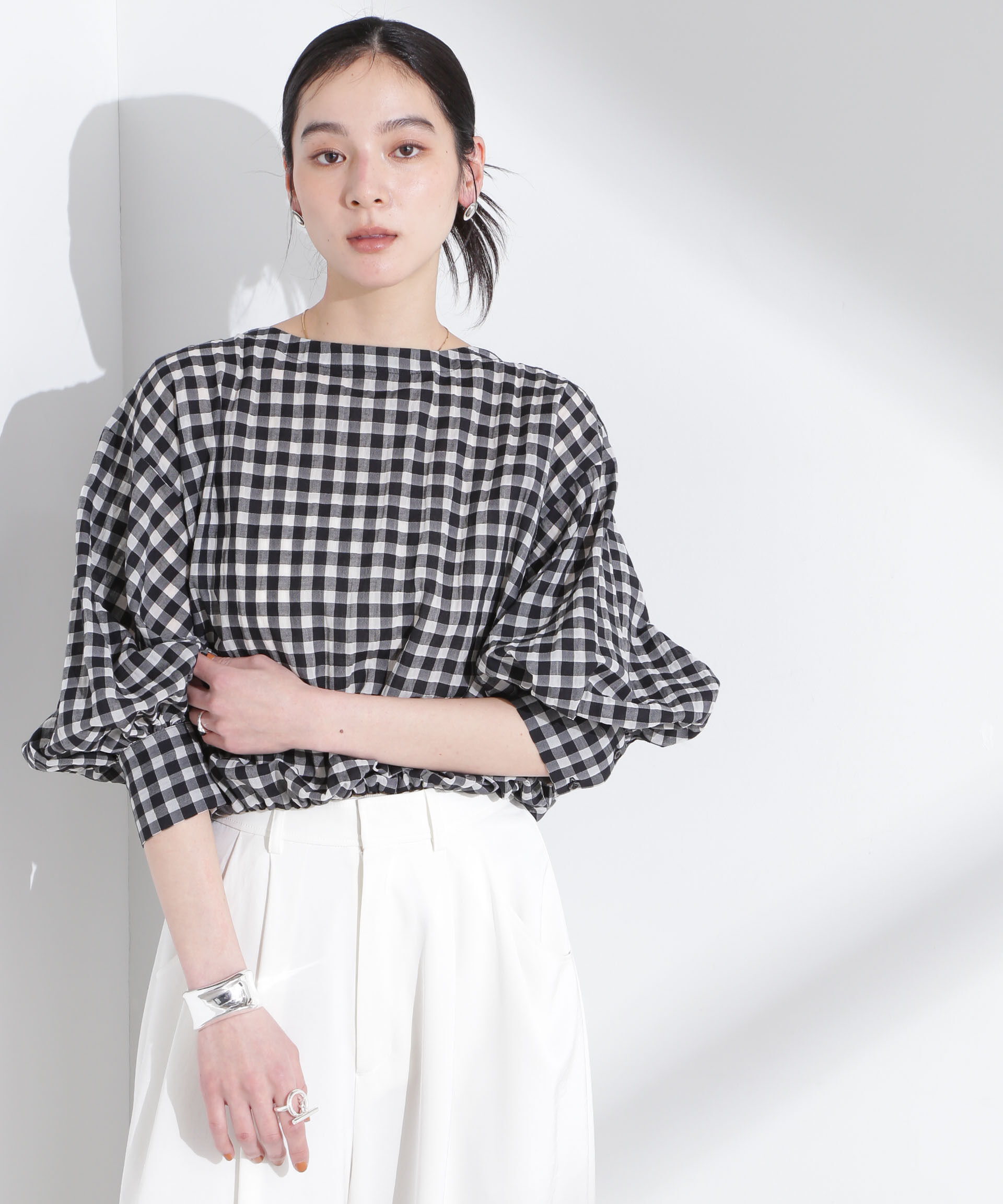 nano･universe「シアーチェックバックオープンバルーンブラウス」|シャツ・ブラウス|