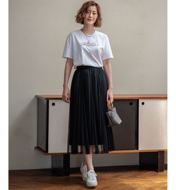 23区「【井波麻里衣さんコラボ】カリグラフィー 刺繍 Tシャツ」|Tシャツ・カットソー|