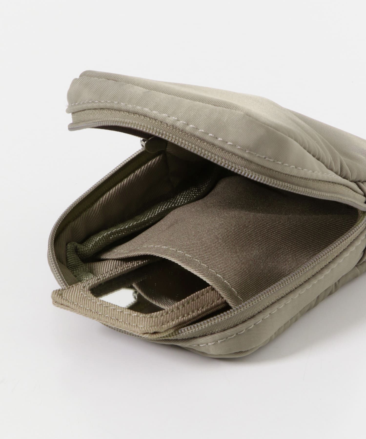 URBAN RESEARCH DOORS「撥水ポーチ小」|ポーチ|