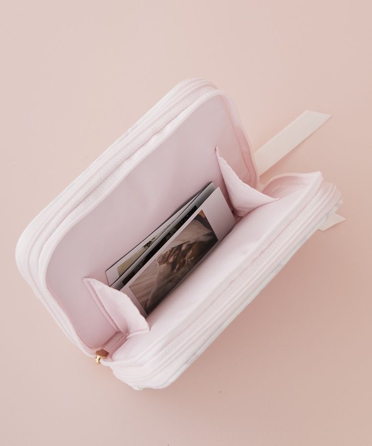 Maison de FLEUR「リボンプリントマルチケース」|ポーチ|