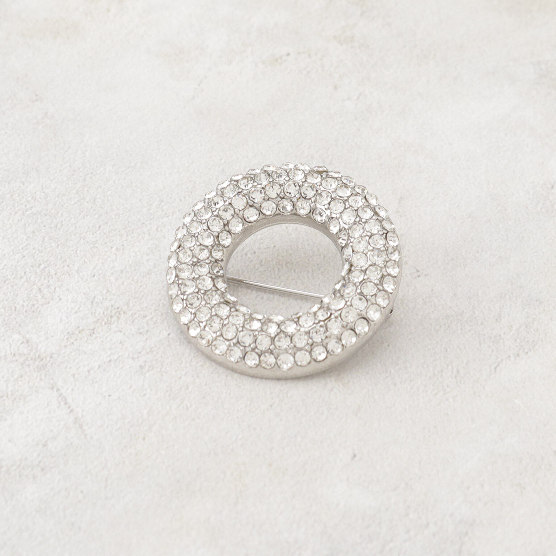 grove「サークルビジューブローチ【入卒対応可】」|ブローチ・コサージュ|シルバー(006)