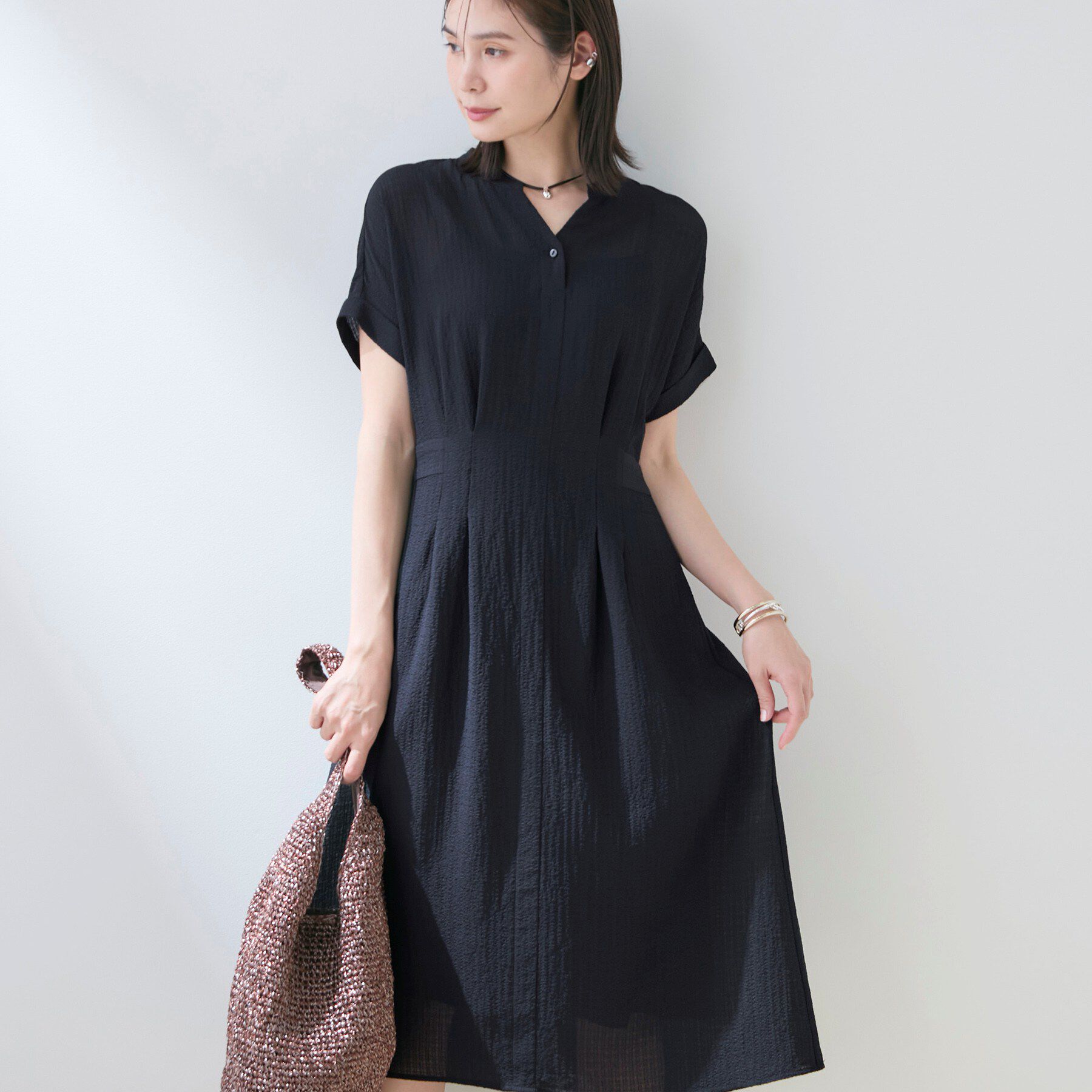 INDIVI「【洗える】無地＆チェーン柄 シャーリングサッカーワンピース」|ワンピース|