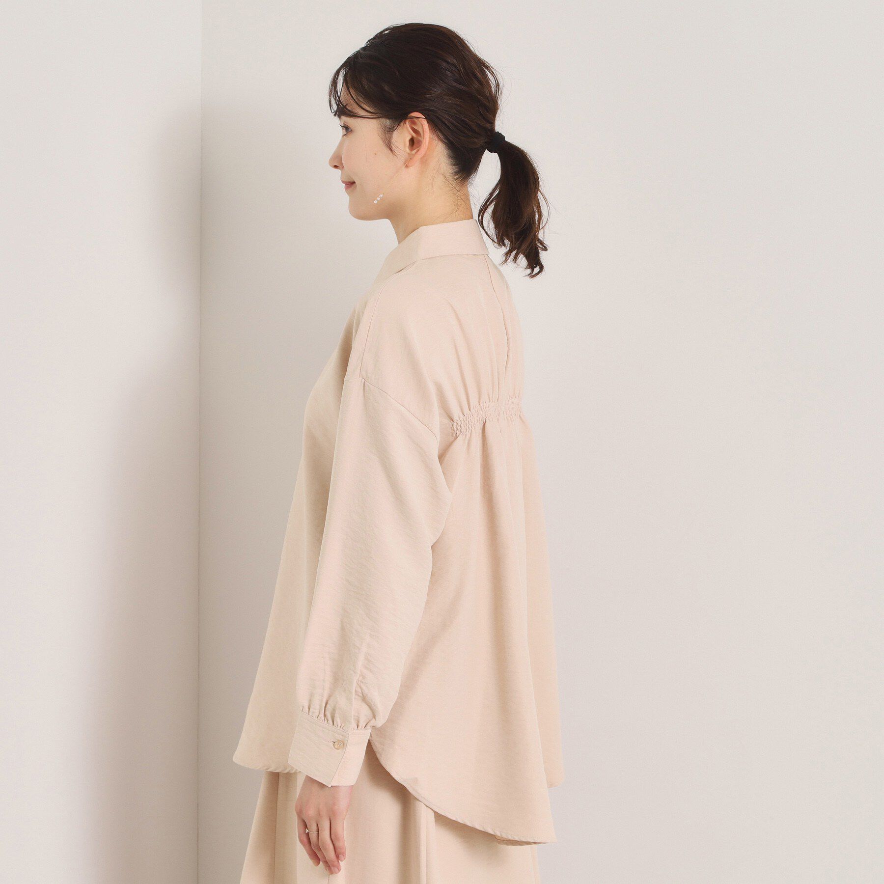 ITS&rsquo;DEMO「【手洗い可／セットアップ可】サテンピーチシャツ」|シャツ・ブラウス|