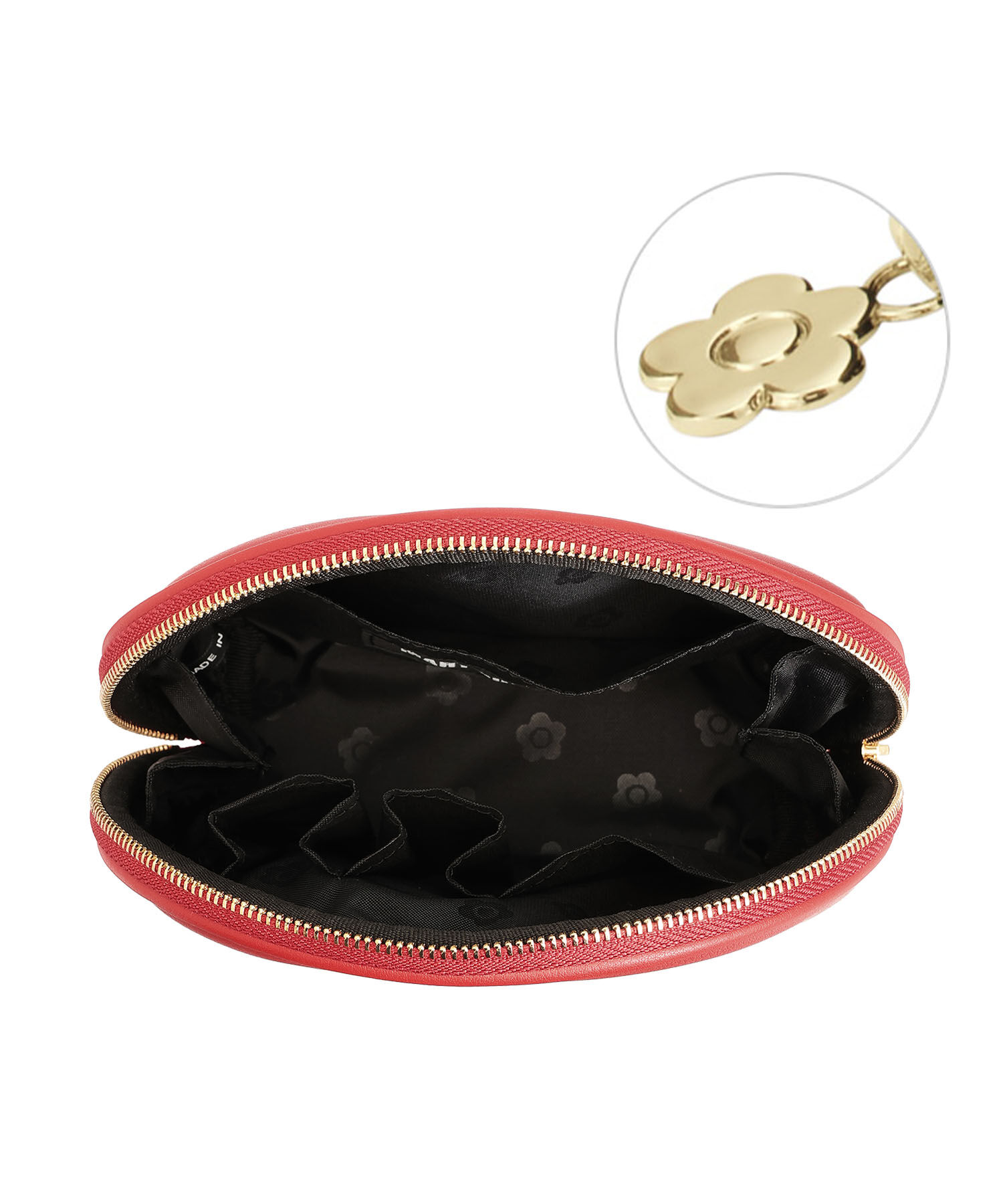 MARY QUANT「レトロロゴパッチ ラウンドポーチL」|ポーチ|