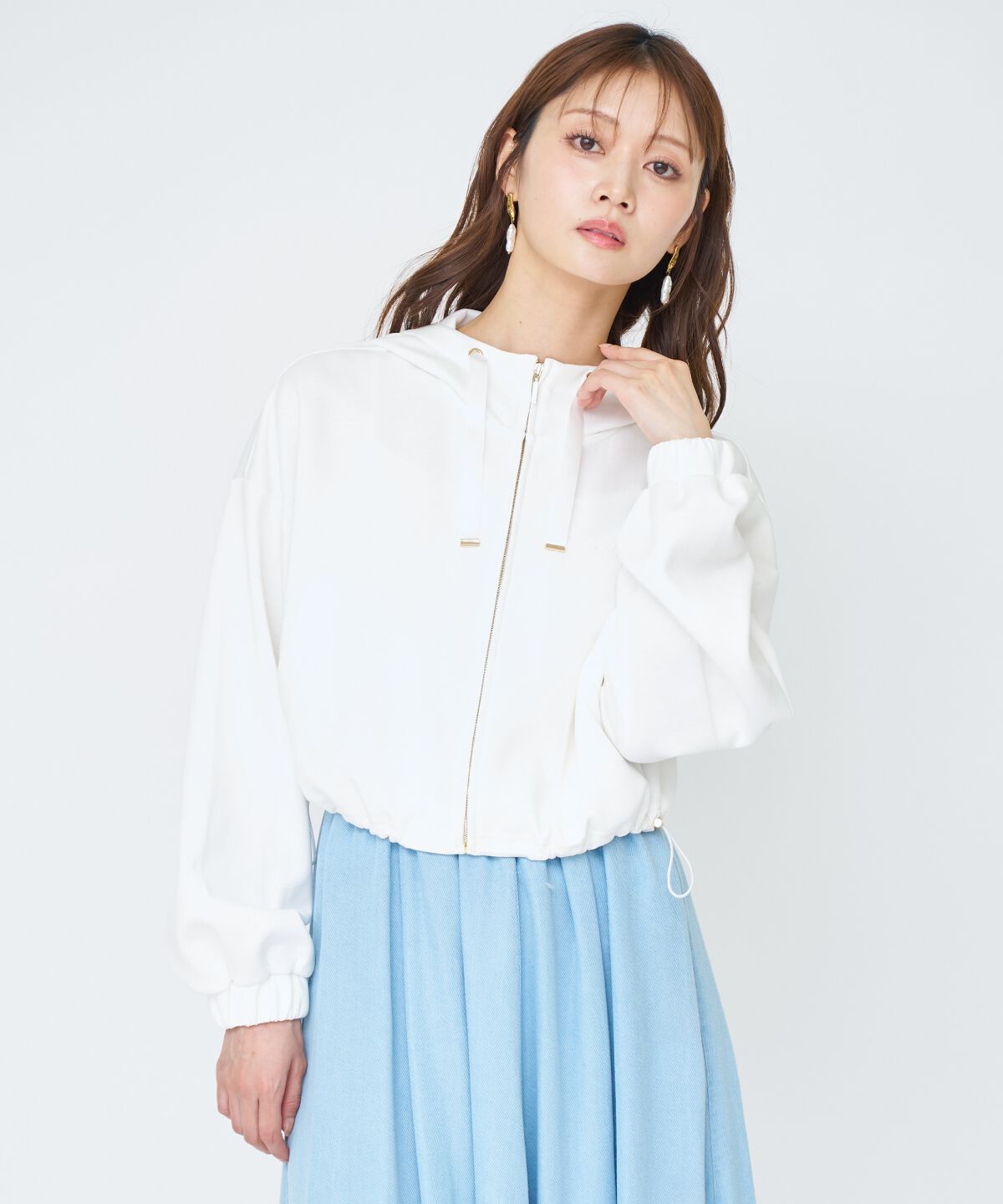 アンドクチュール「ロゴ刺繍ZIPパーカー」|パーカー|