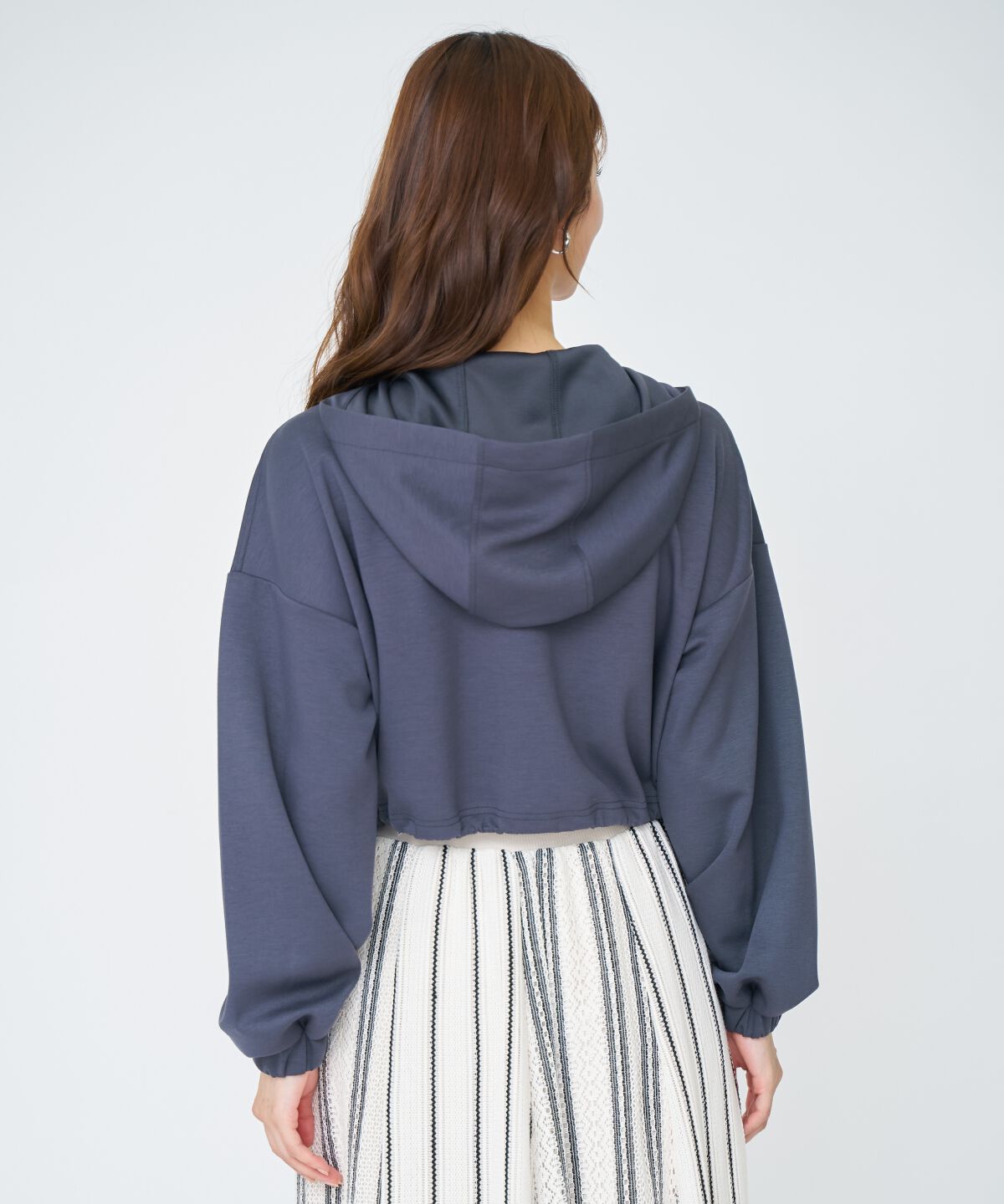 アンドクチュール「ロゴ刺繍ZIPパーカー」|パーカー|