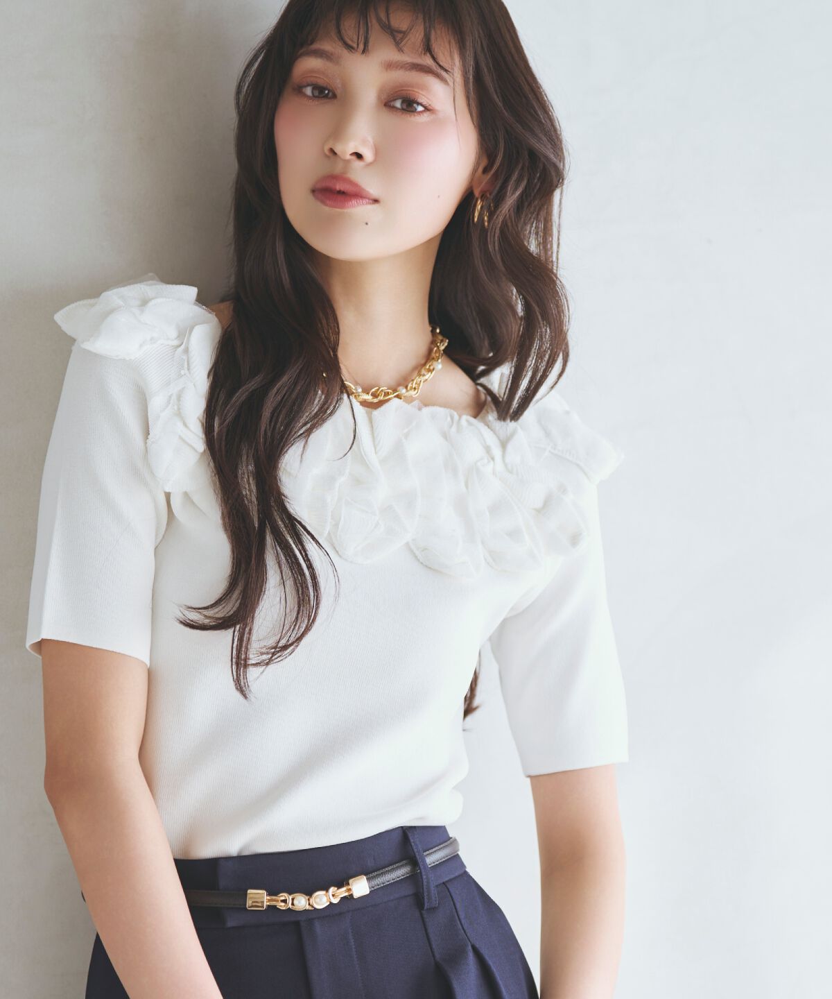 アンドクチュール「フリルボートネックニットプルオーバー」|ニット・セーター|オフ