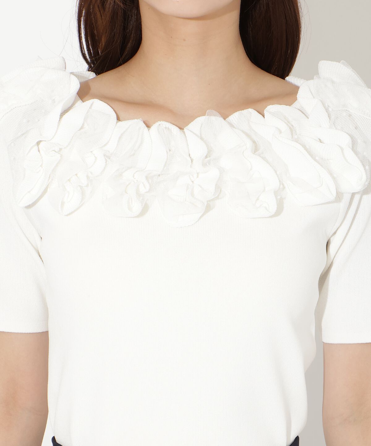 アンドクチュール「フリルボートネックニットプルオーバー」|ニット・セーター|