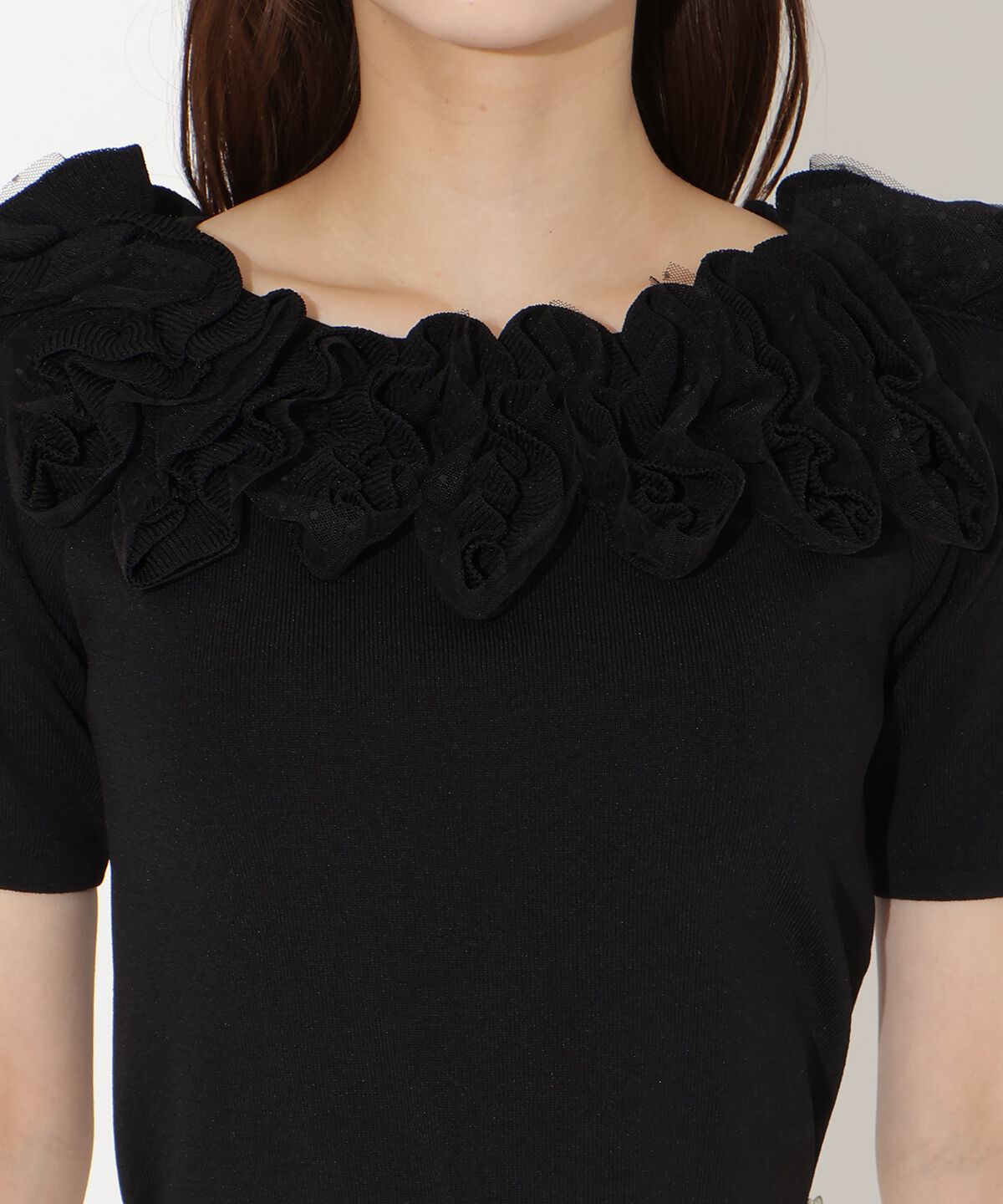 アンドクチュール「フリルボートネックニットプルオーバー」|ニット・セーター|