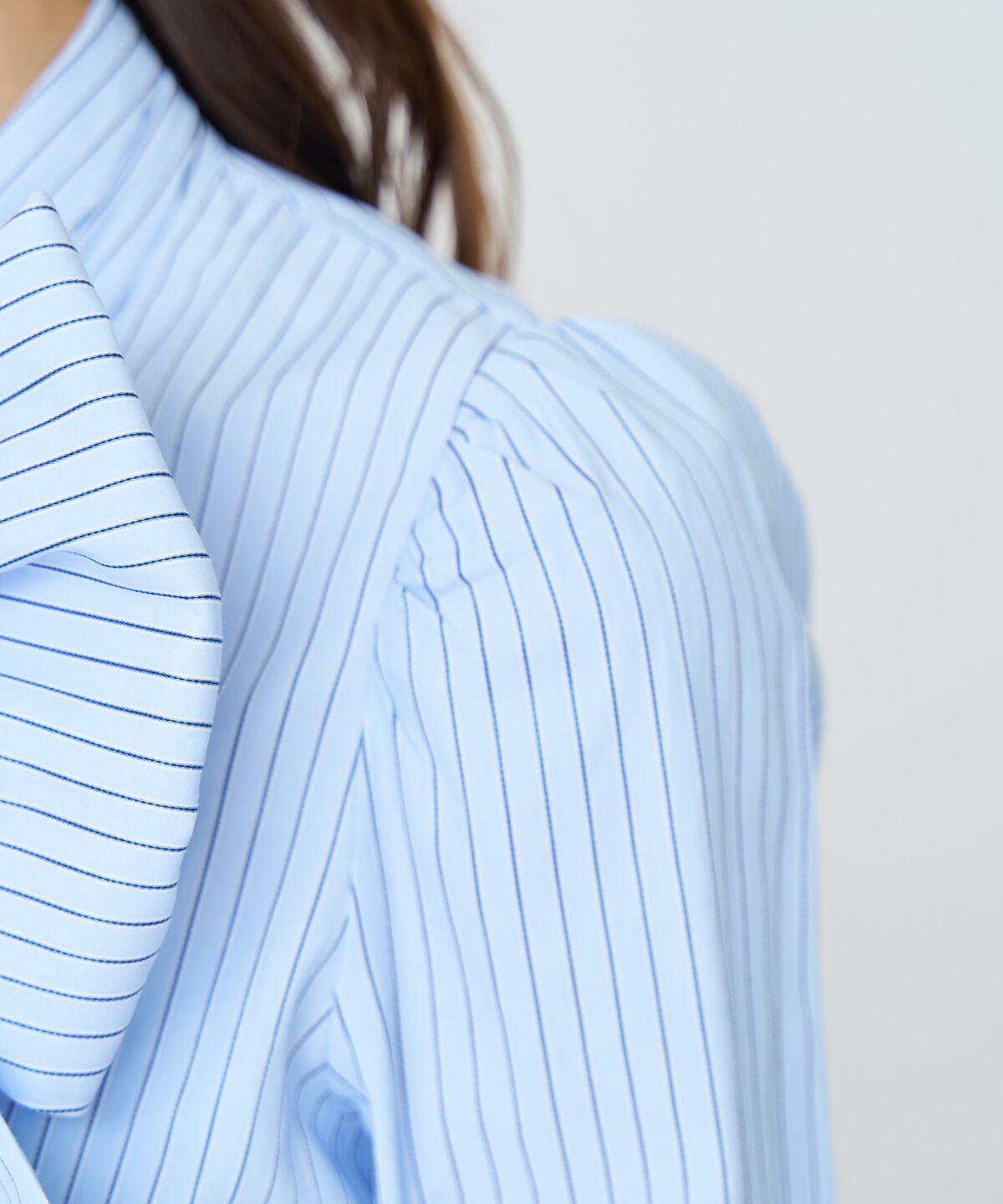 アンドクチュール「バタフライリボンストライプブラウス」|シャツ・ブラウス|