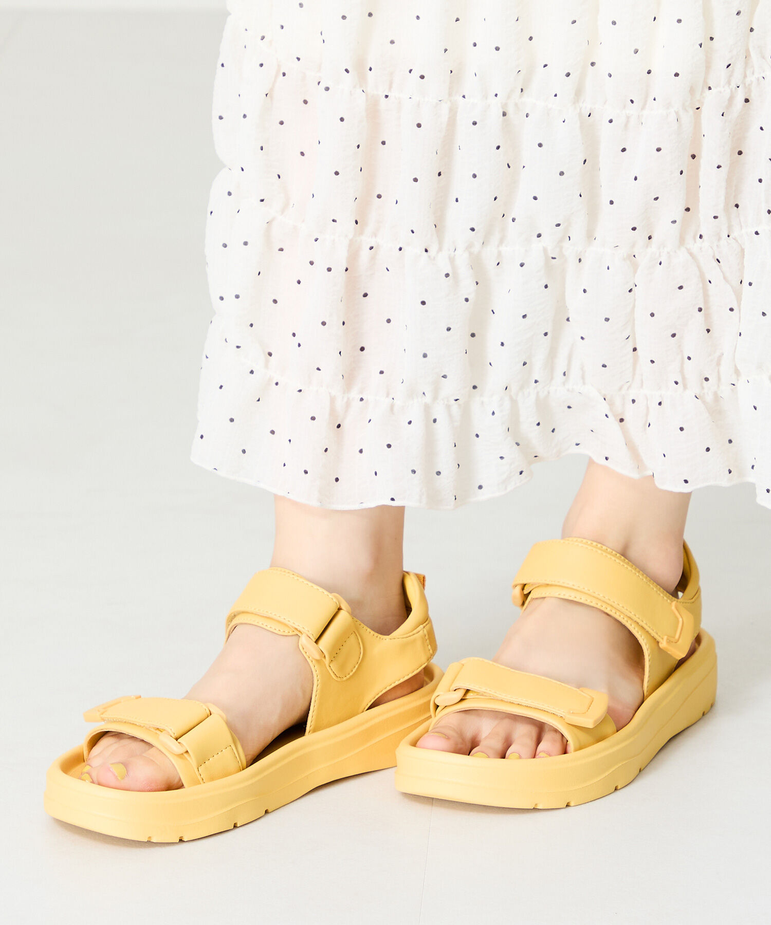 ORiental TRaffic「【Fit me サンダル】ダブル ベルト サンダル /51227 軽い 柔らかい フラット」|サンダル|YELLOW