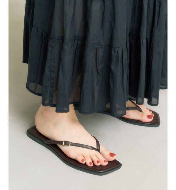  「《予約》スクエアトングサンダル」|サンダル|