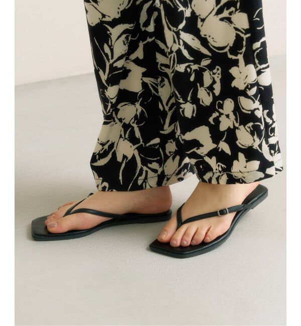  「《予約》スクエアトングサンダル」|サンダル|