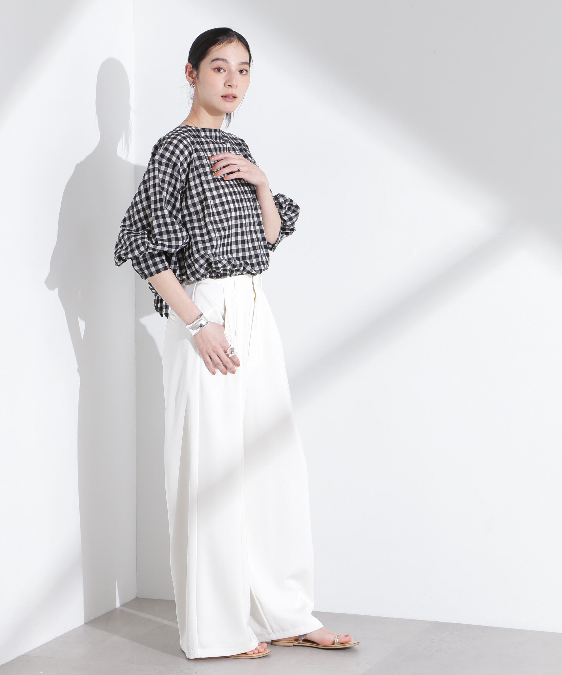 nano･universe「シアーチェックバックオープンバルーンブラウス」|シャツ・ブラウス|