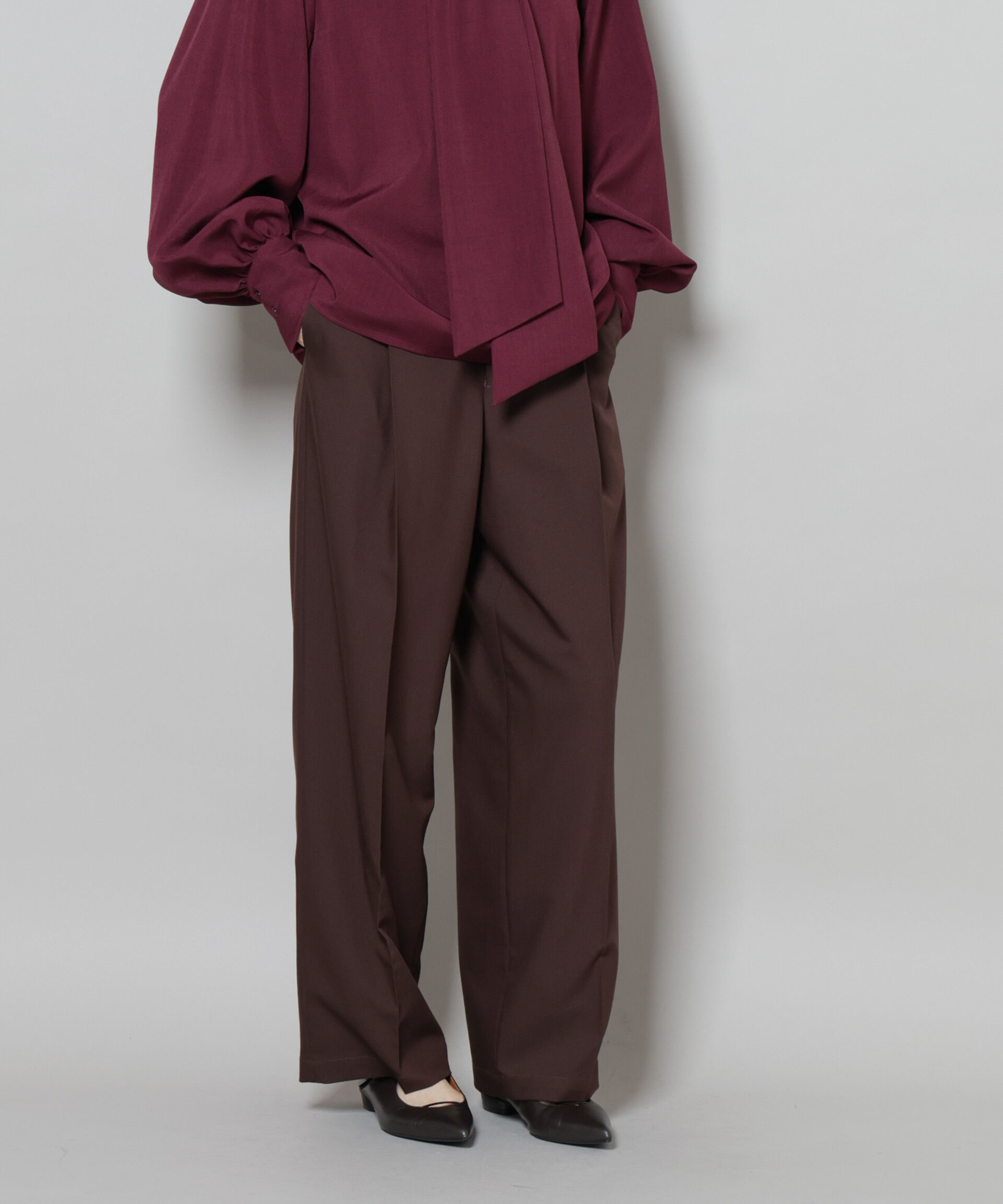 nano･universe「ワンタックセンタープレスストレートパンツ(セットアップ可)」|チノ|