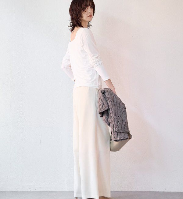  「【ニットのインナーにも】スクエアネックカットソー」|Tシャツ・カットソー|