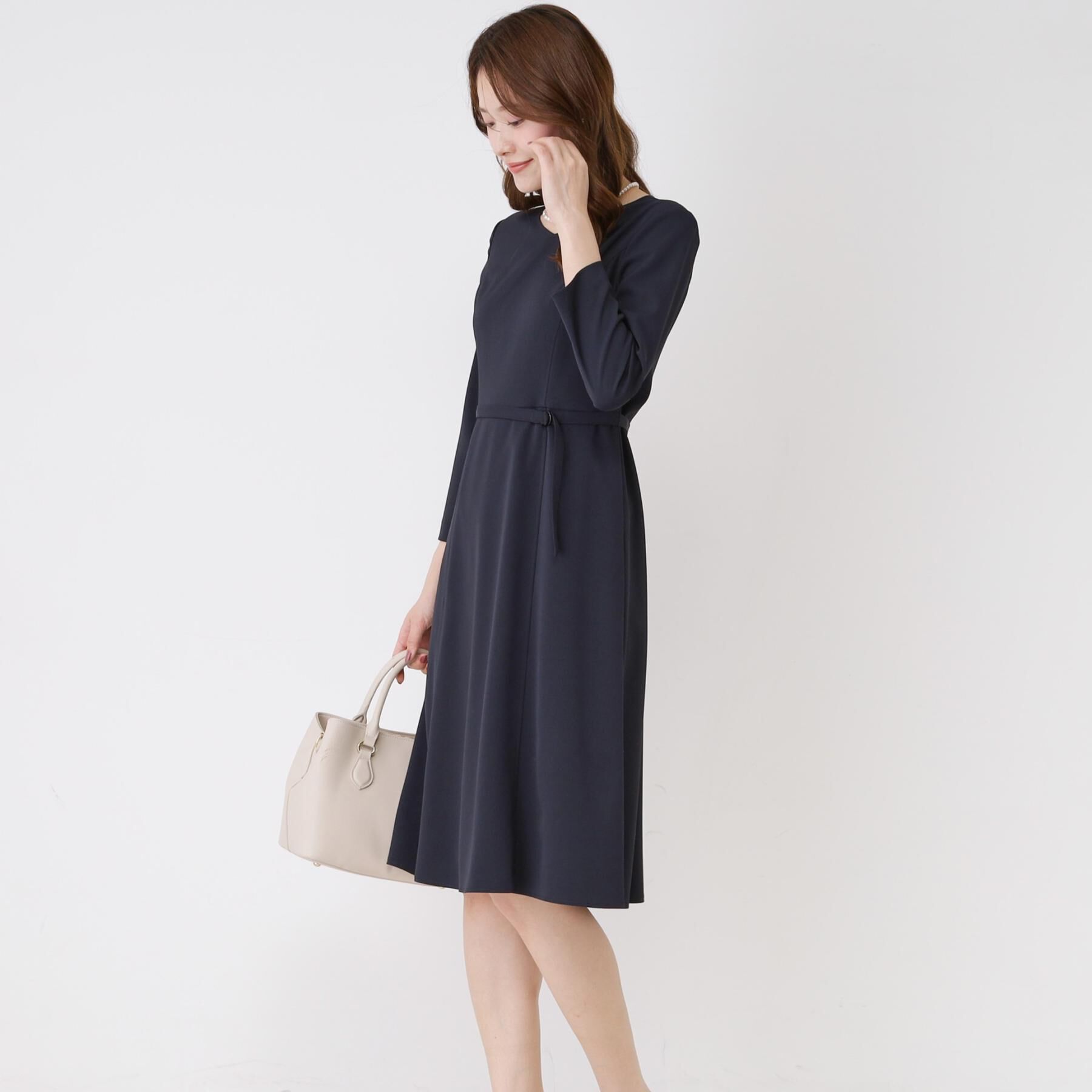 COUP DE CHANCE「【手洗い可／日本製／伸縮性／セットアップ可】共地ベルト付フレアーワンピース」|ワンピース|