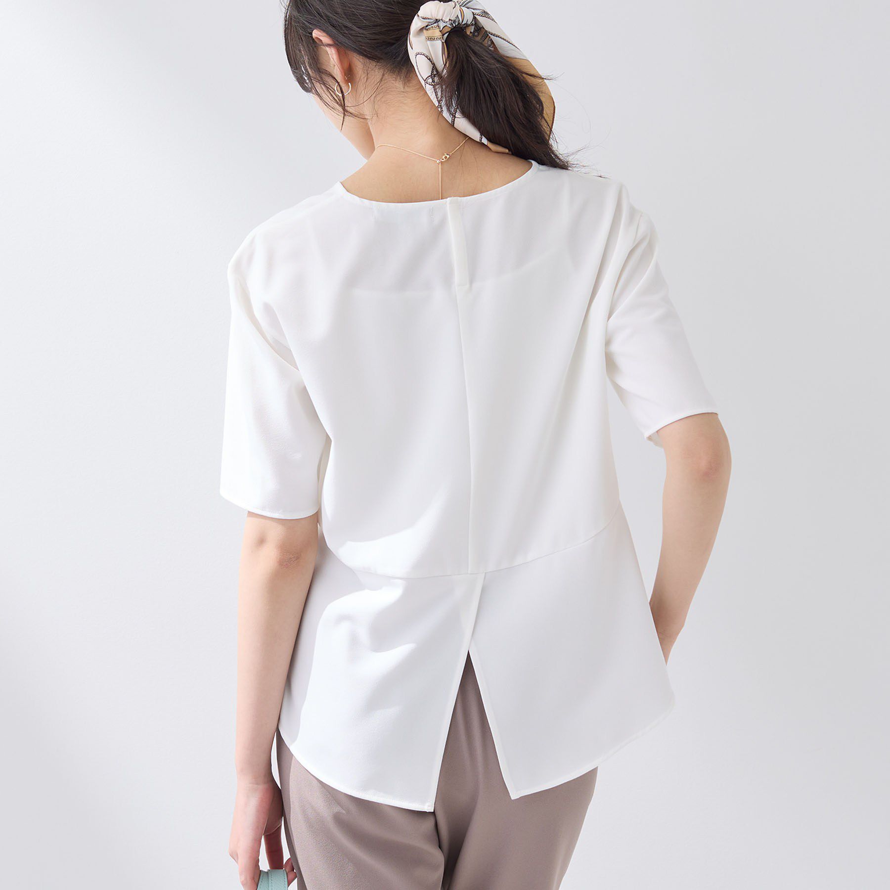 INDIVI「【SETUP可能】エアリーバックシャンブラウス」|Tシャツ・カットソー|