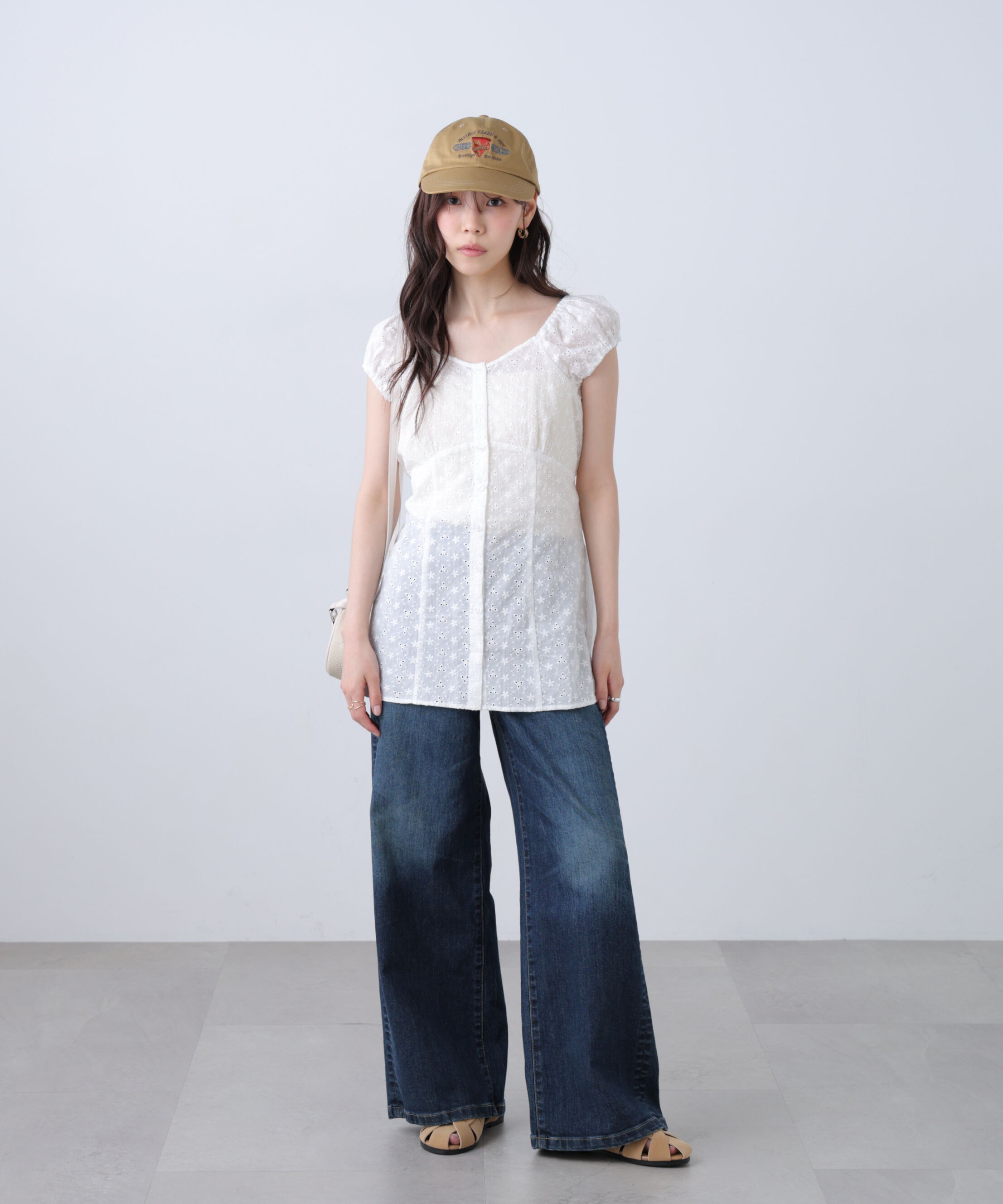  「バックリボン前開きパフスリーブレースチュニックブラウス」|Tシャツ・カットソー|