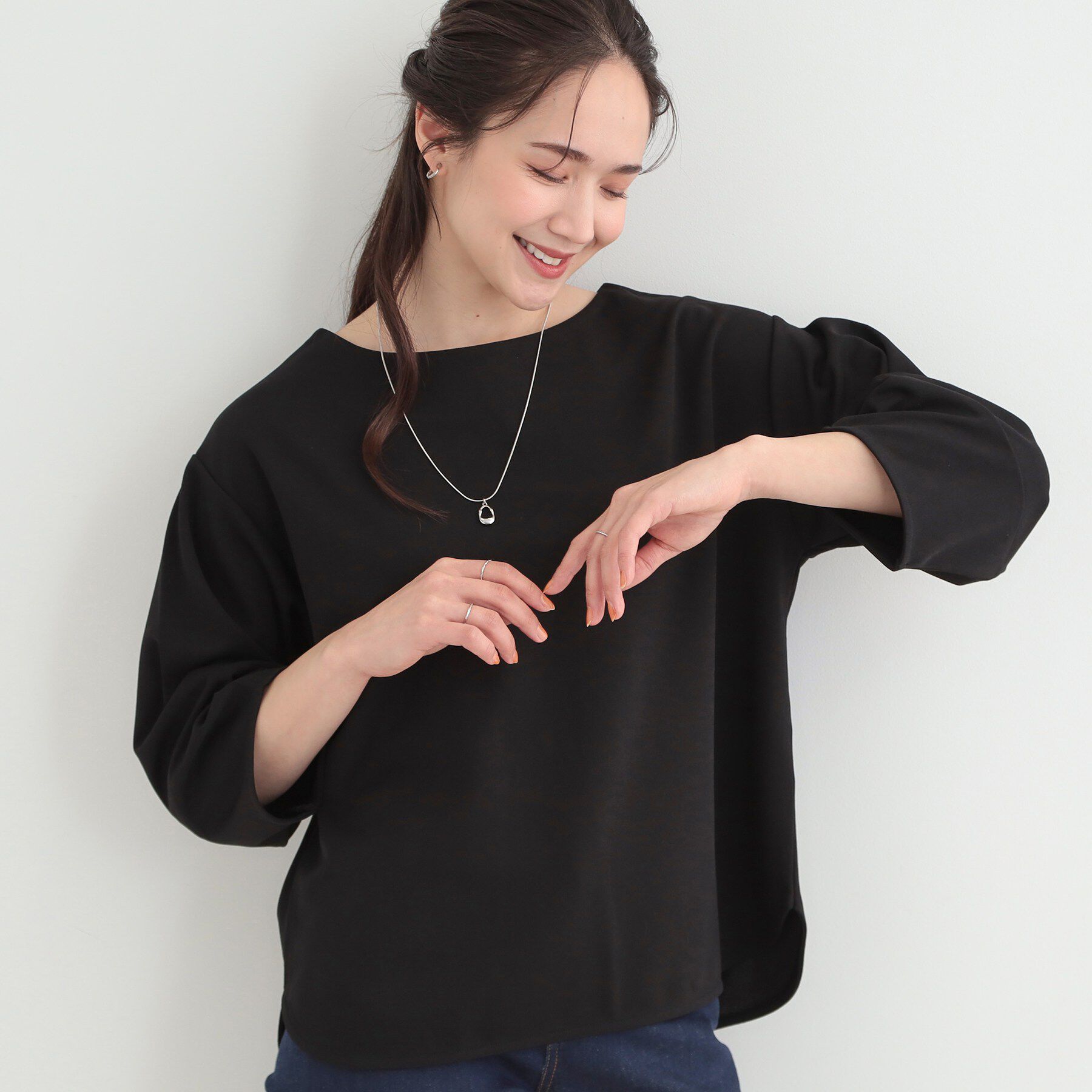 SHOO･LA･RUE「【2点セット/7分袖/S-LL】ランタンスリーブで女性らしい ネックレス付きブラウス」|シャツ・ブラウス|ブラック(019)