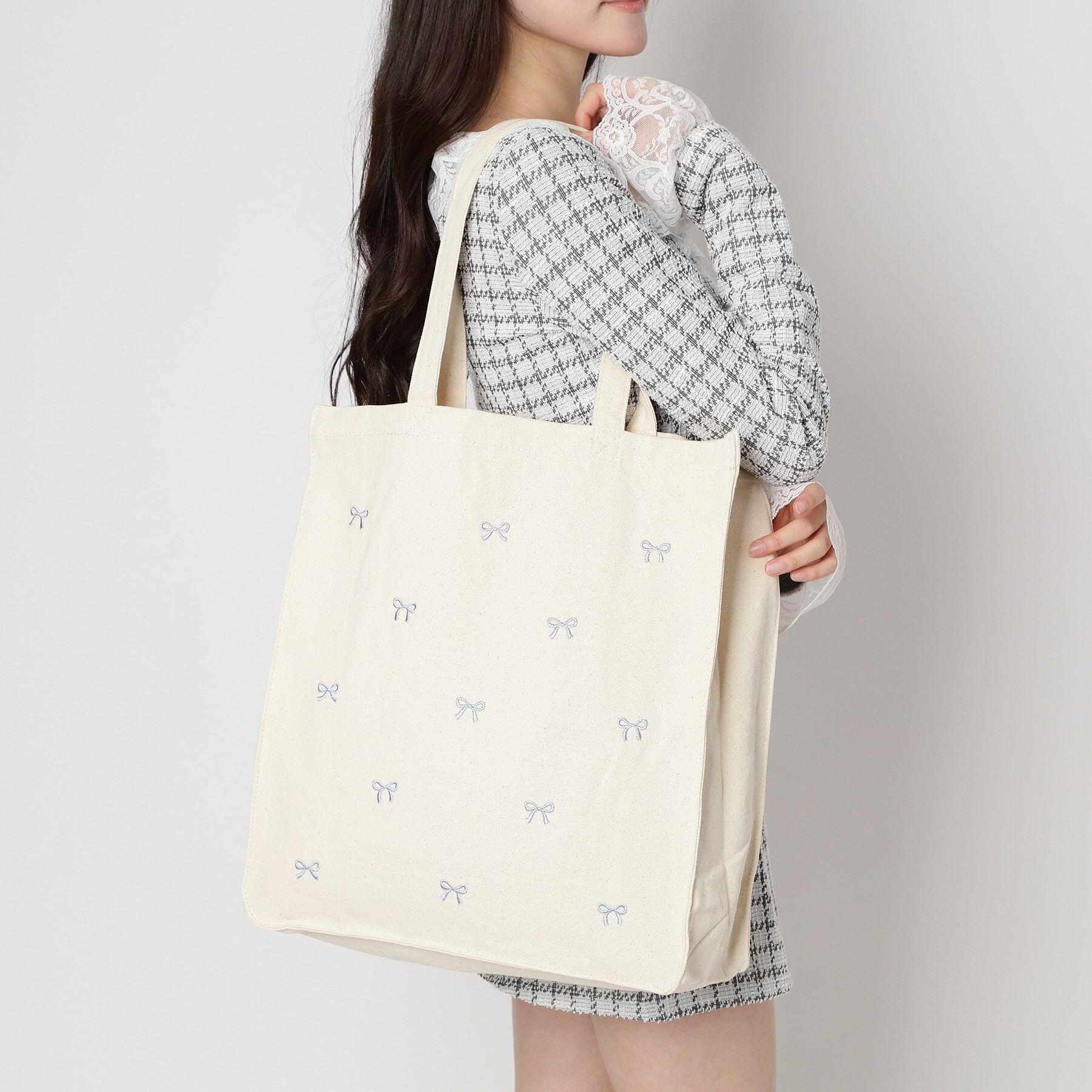 Ober Tashe「【新生活・新学期】リボン刺繍キャンバストートバッグ」|トートバッグ|