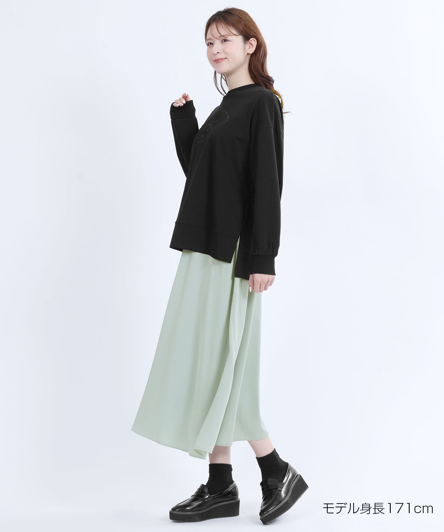 MARY QUANT「キルトロゴ プルオーバー」|プルオーバー|