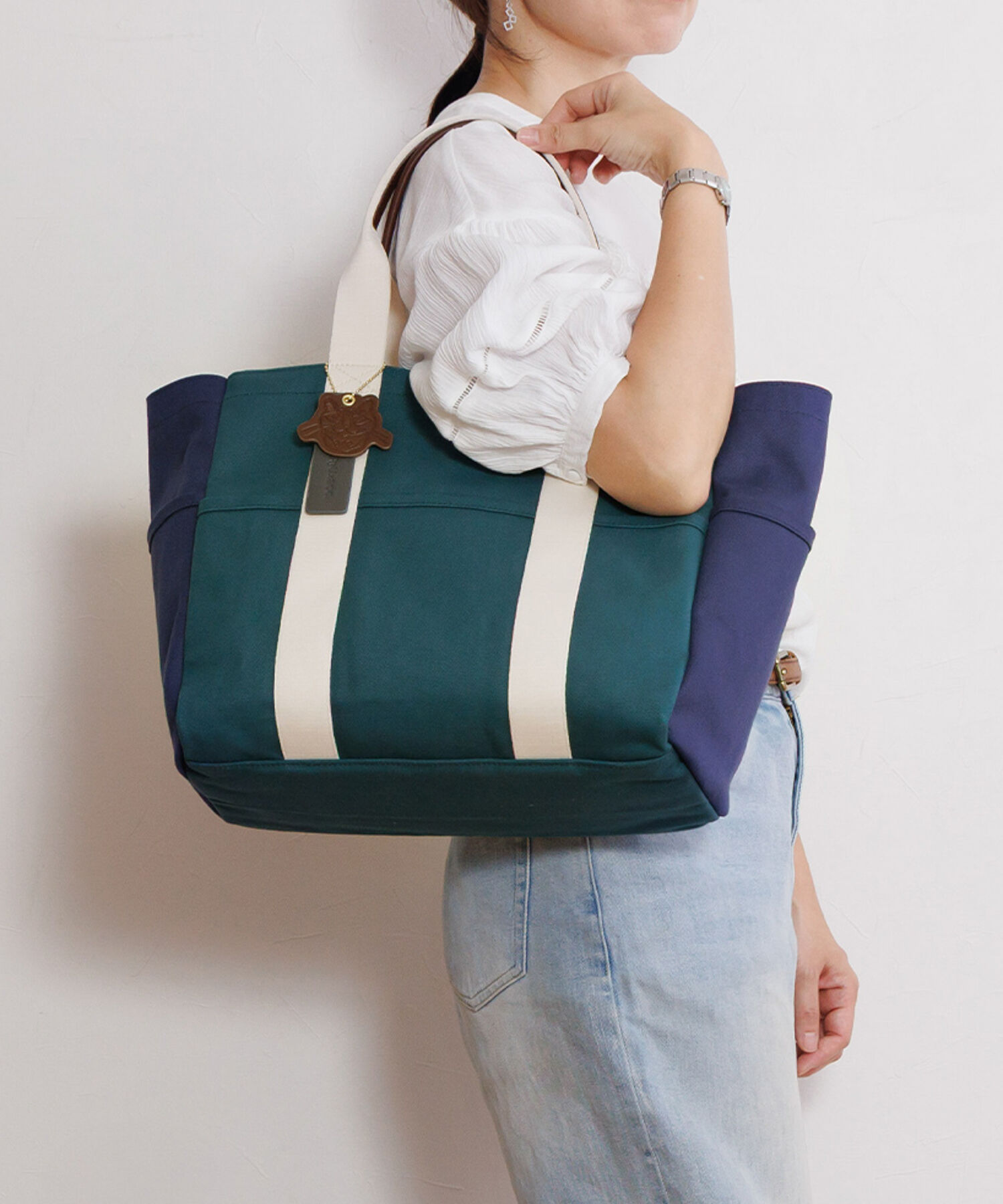 ace.「ace.／エース HAyU ガーデントート Mサイズ 17852」|トートバッグ|マルチ