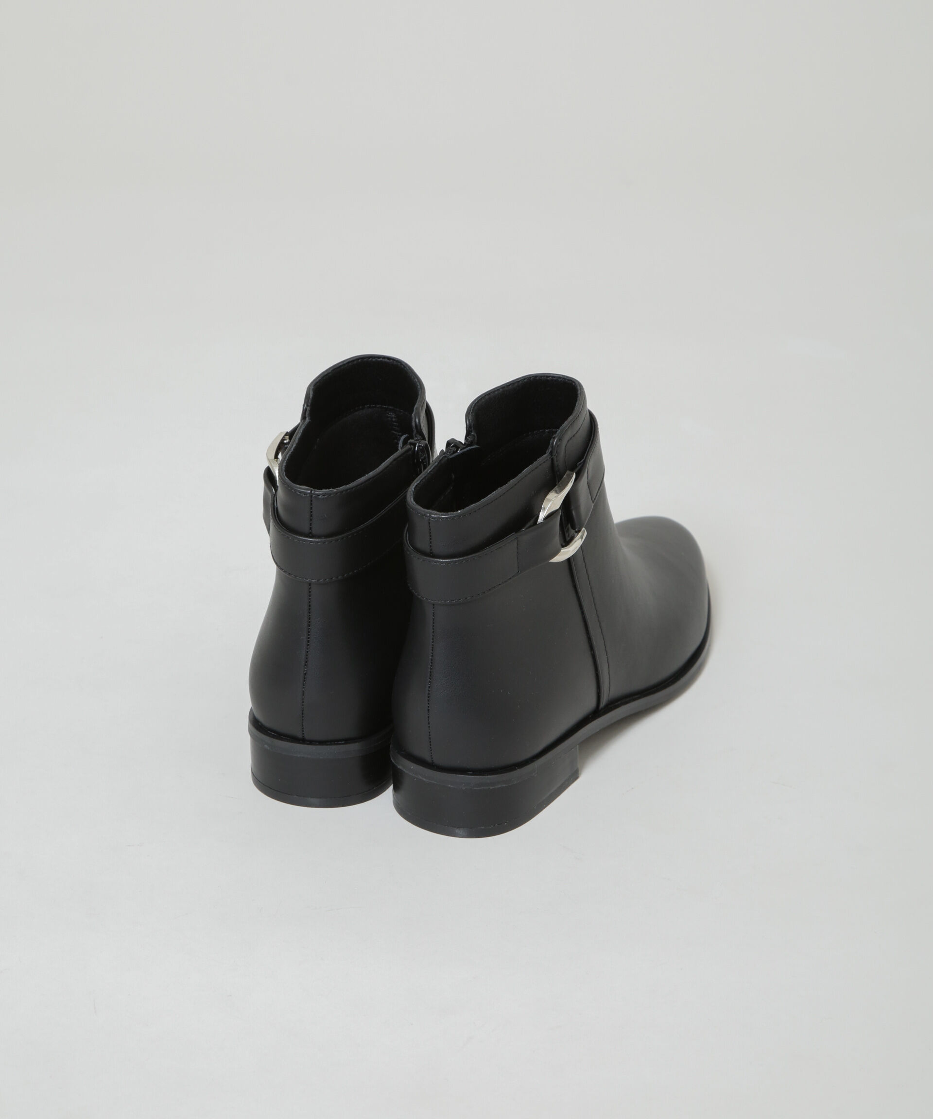 nano･universe「バックルデザインショートブーツ」|ショートブーツ|