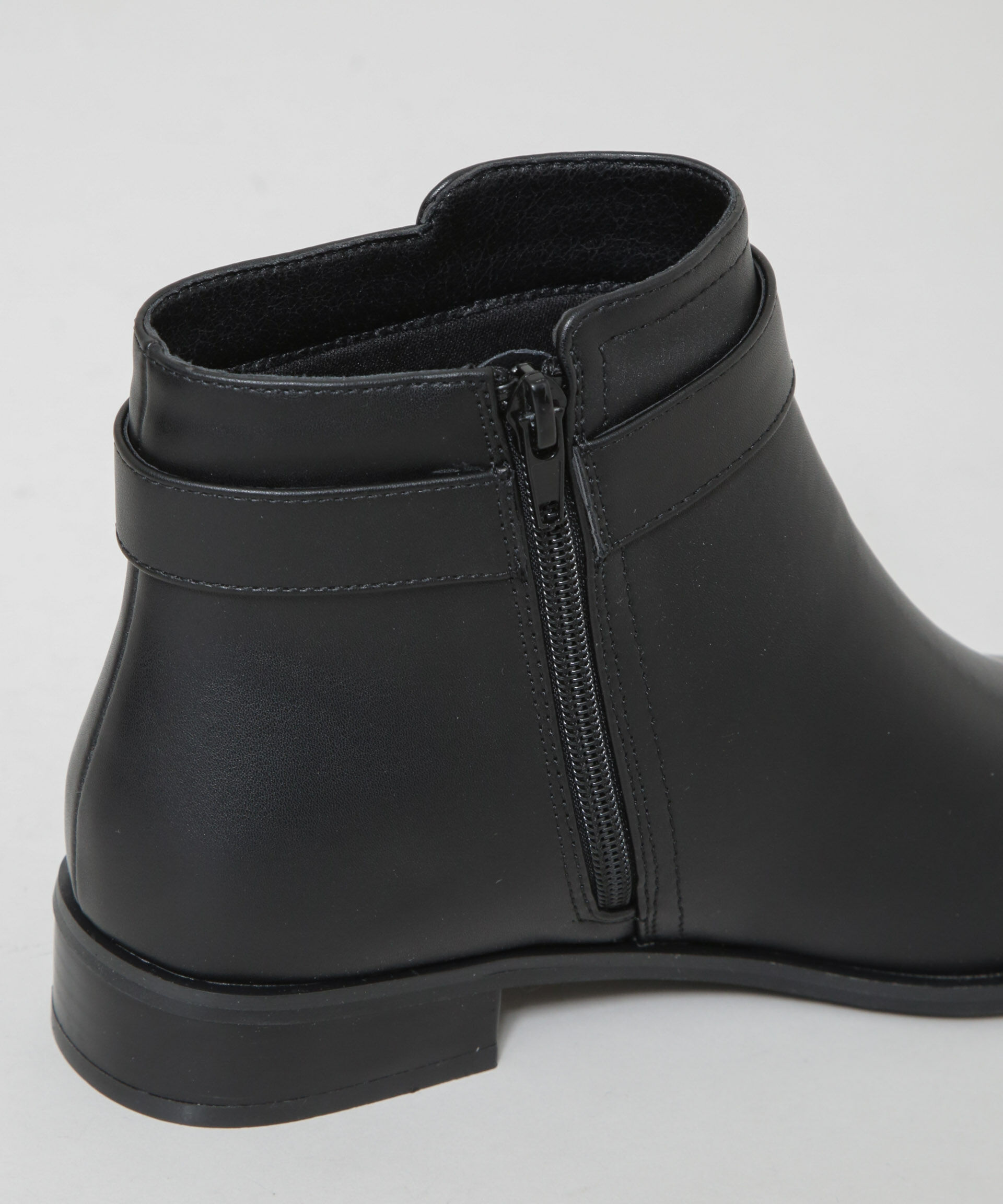 nano･universe「バックルデザインショートブーツ」|ショートブーツ|