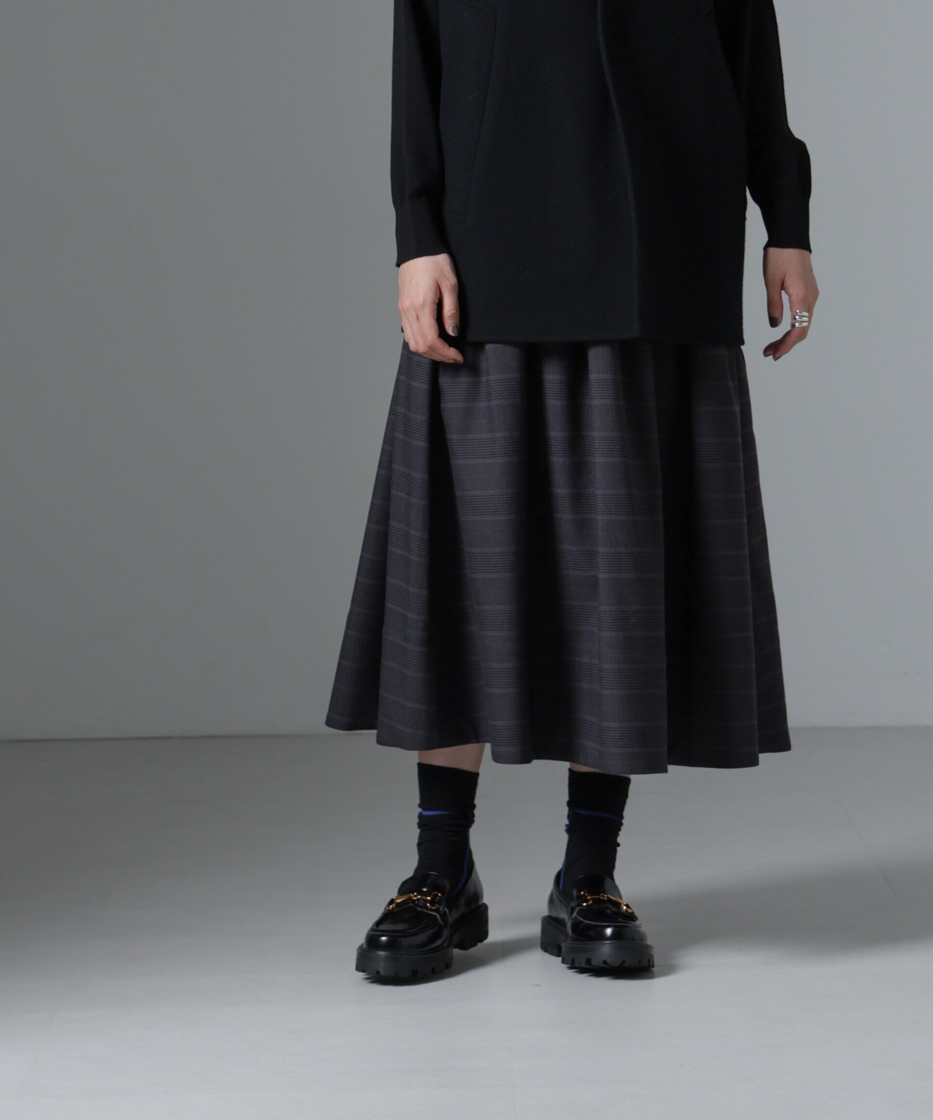 nano･universe「グレンチェックタックスカート」|スカート|チャコール3