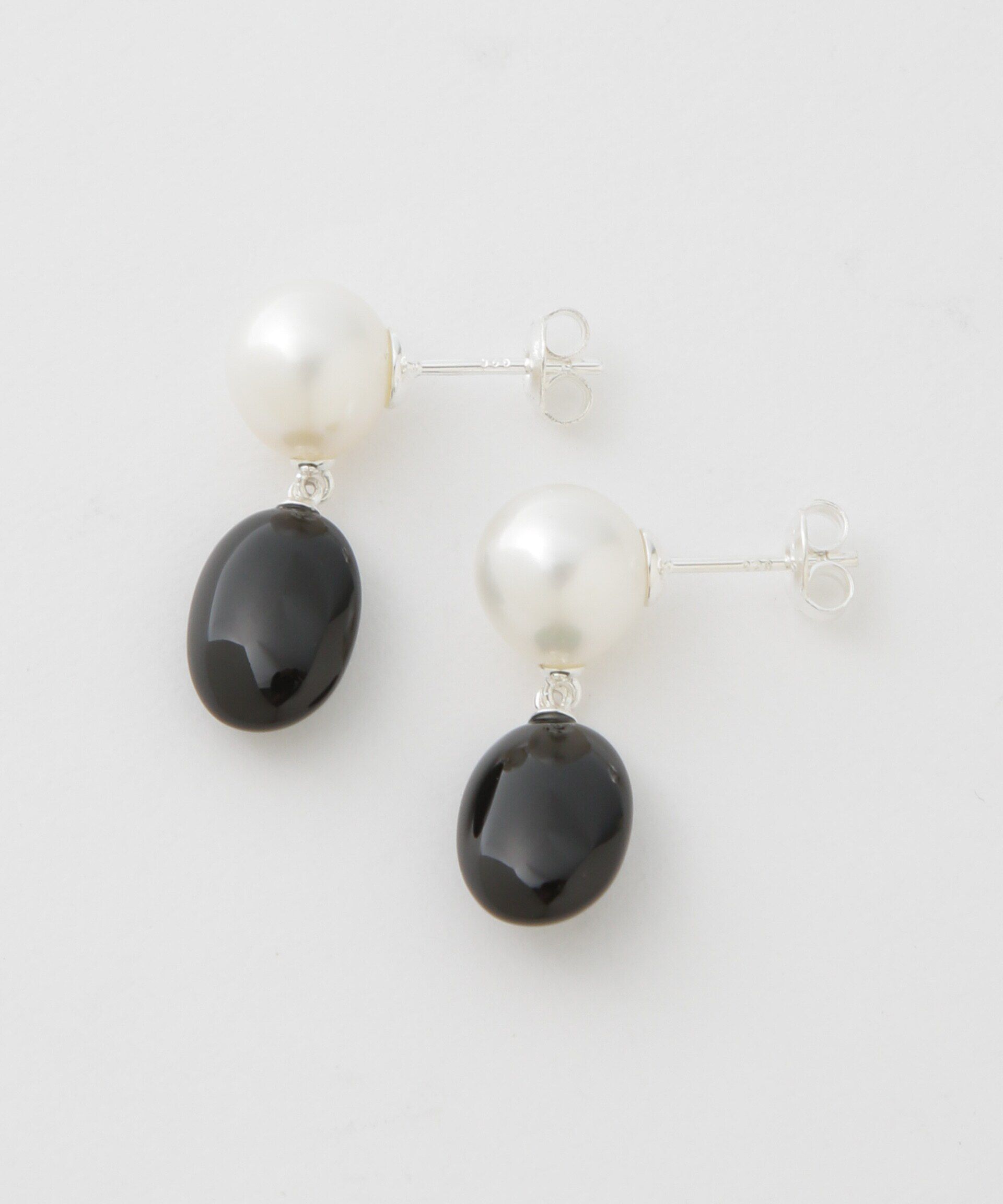 nano･universe「RAGBAG/Dualism Earrings」|ピアス|
